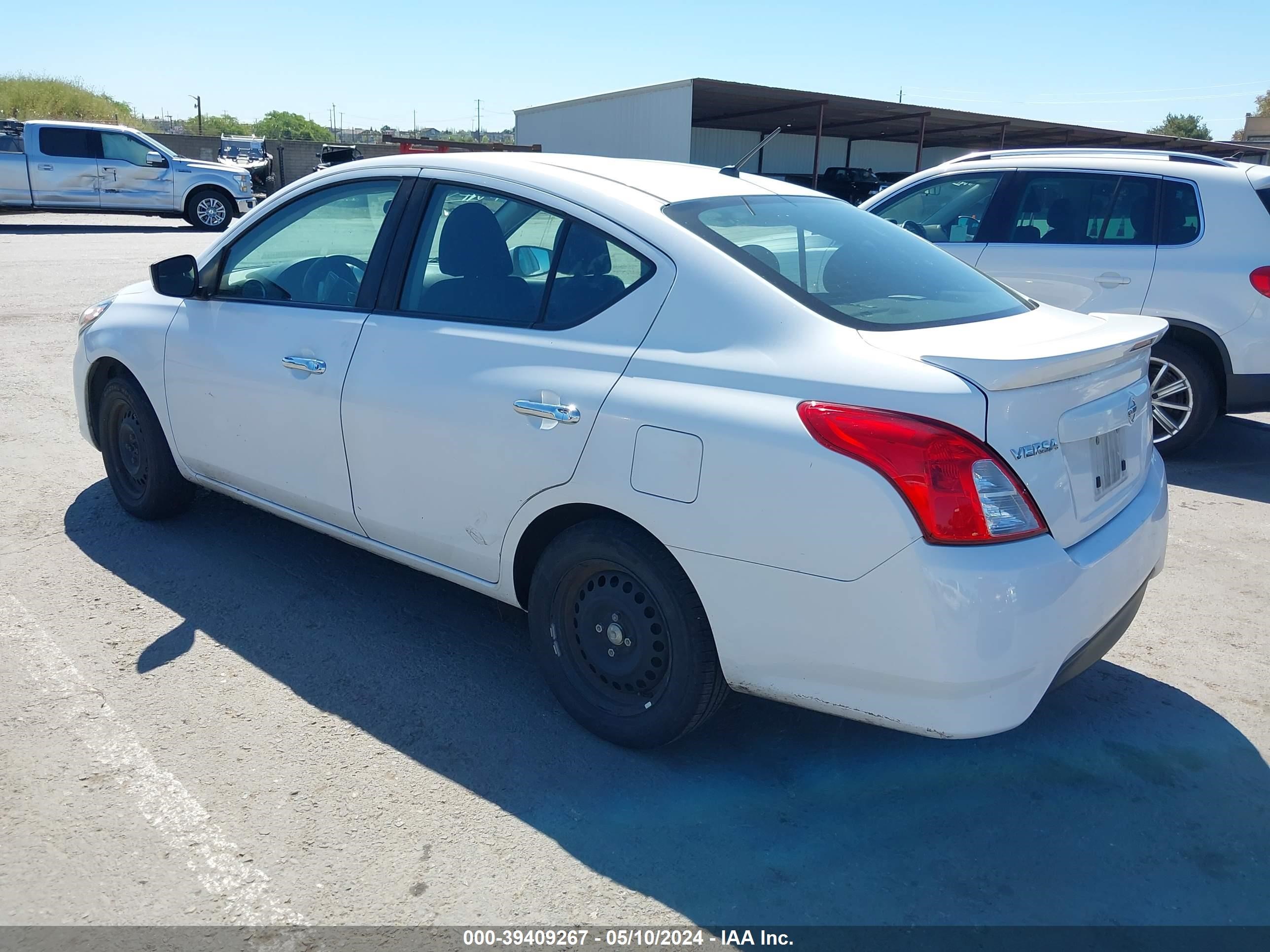 2017 Nissan Versa 1.6 Sv vin: 3N1CN7AP7HL845075