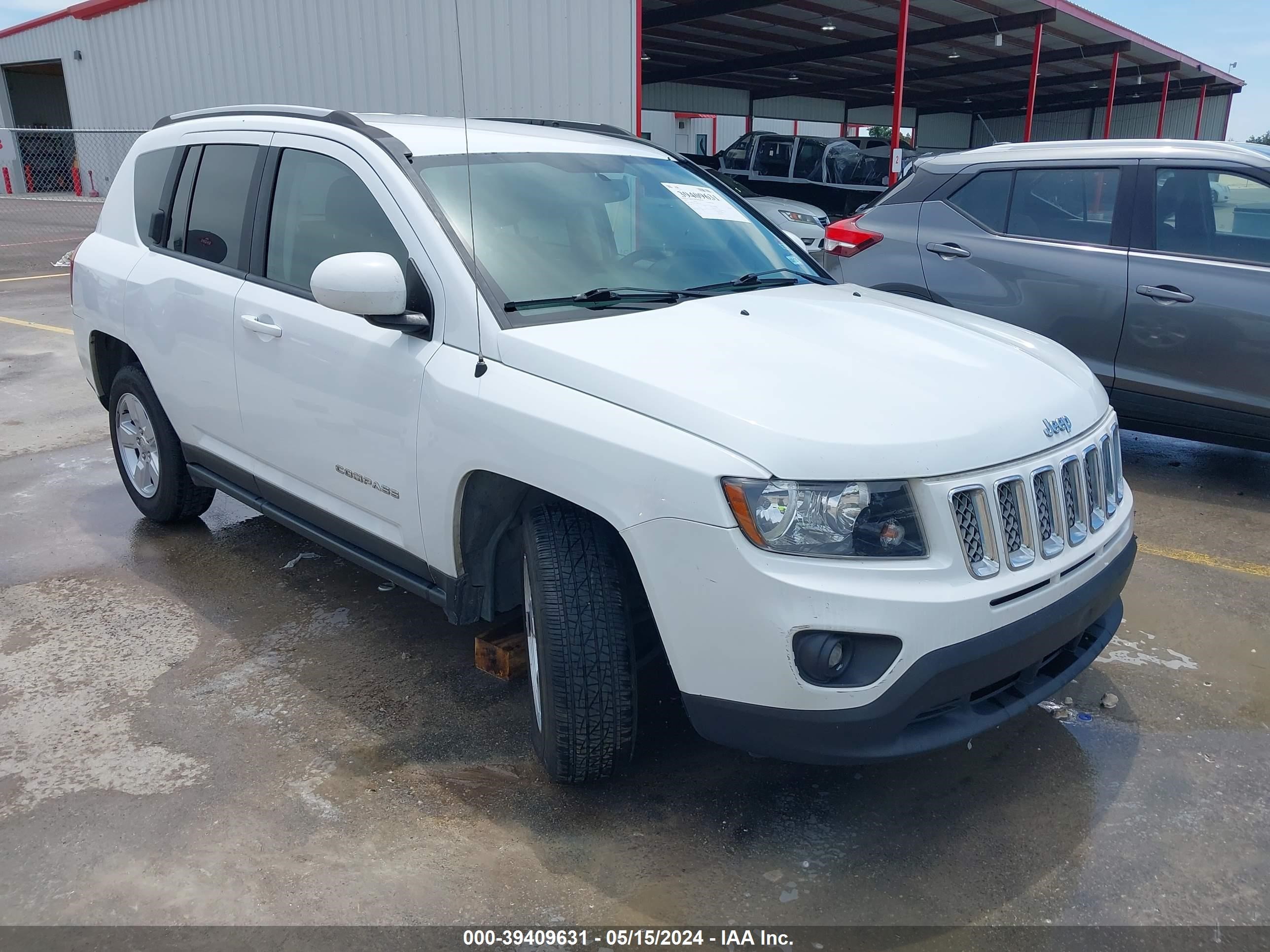 2017 Jeep Compass Latitude Fwd vin: 1C4NJCEA4HD207050