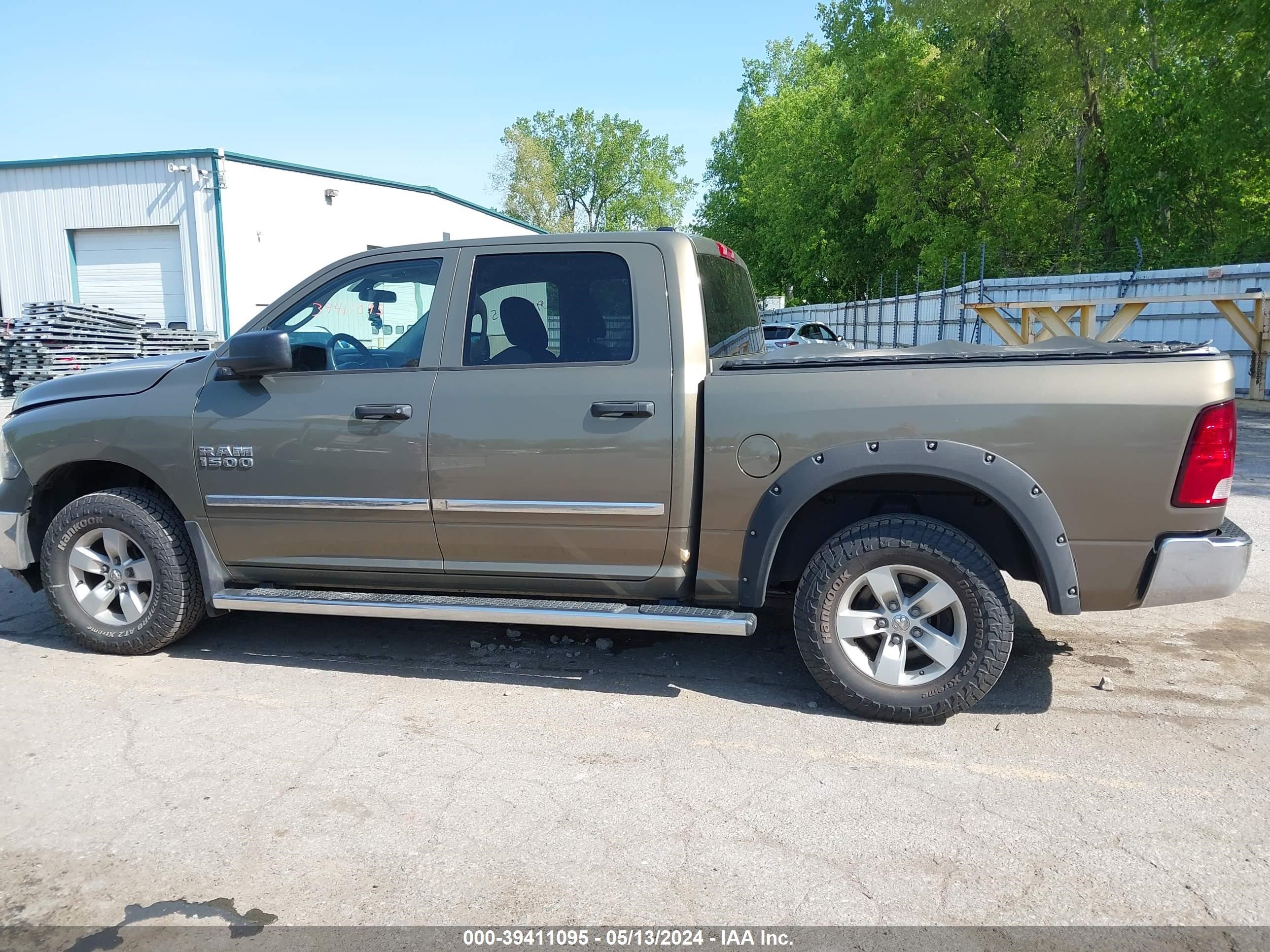 2013 Ram 1500 Tradesman vin: 1C6RR7KGXDS645482