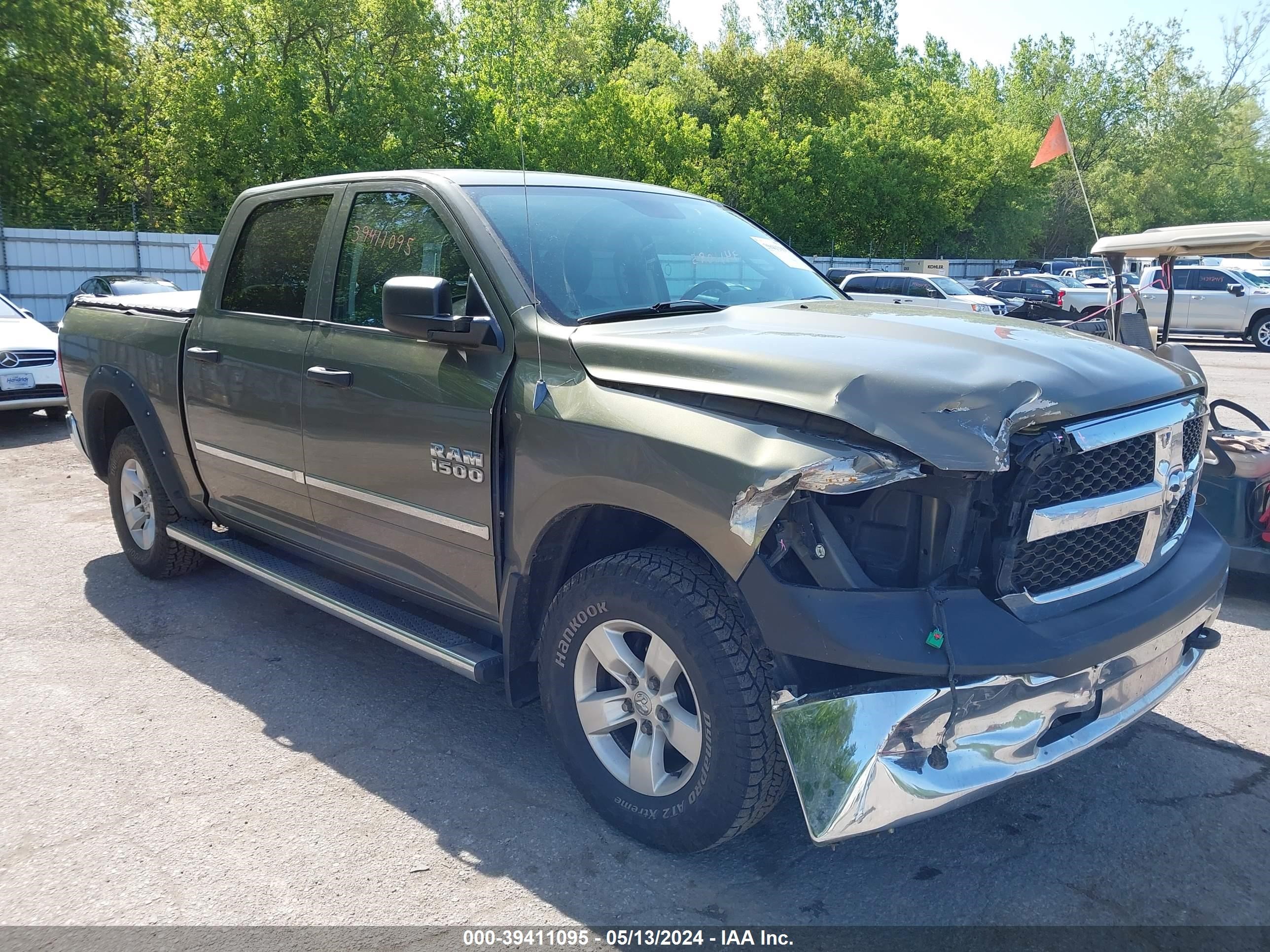 2013 Ram 1500 Tradesman vin: 1C6RR7KGXDS645482