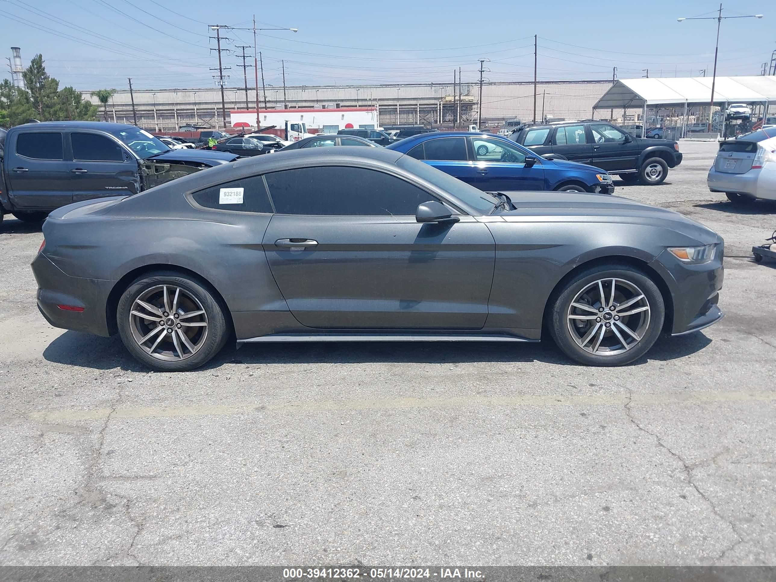 2016 Ford Mustang Ecoboost vin: 1FA6P8TH4G5303890