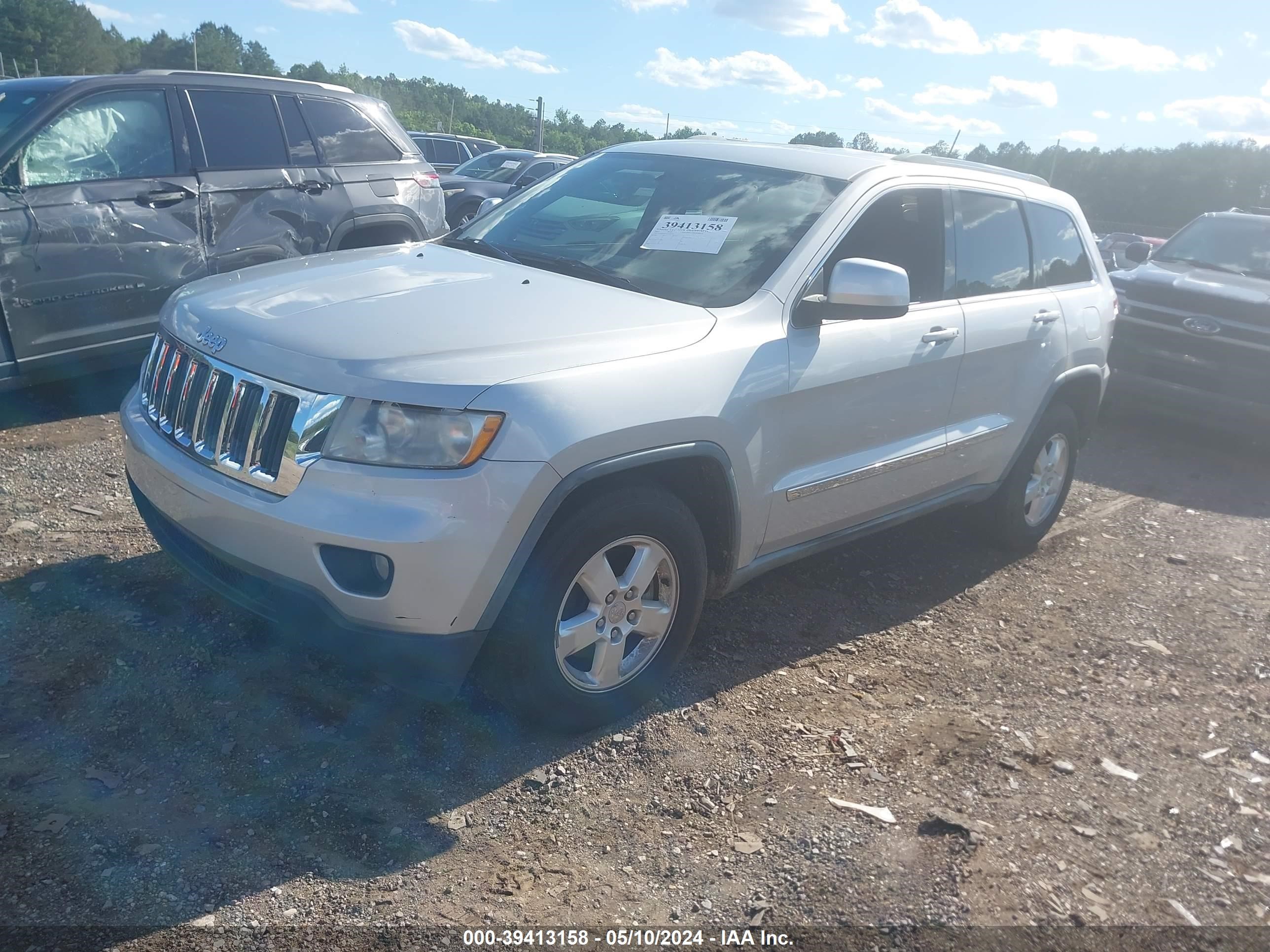 2012 Jeep Grand Cherokee Laredo vin: 1C4RJEAG2CC157321