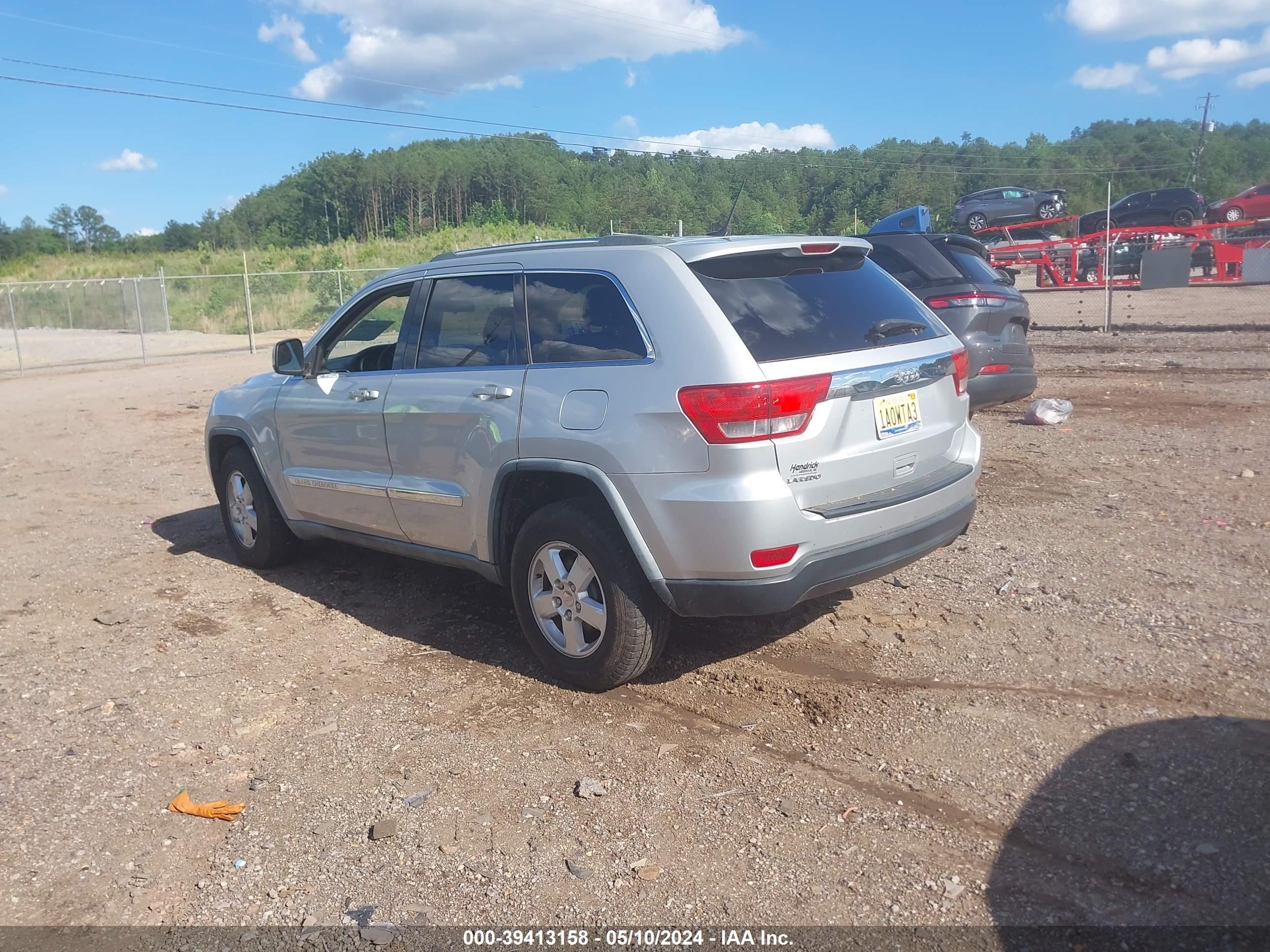 2012 Jeep Grand Cherokee Laredo vin: 1C4RJEAG2CC157321