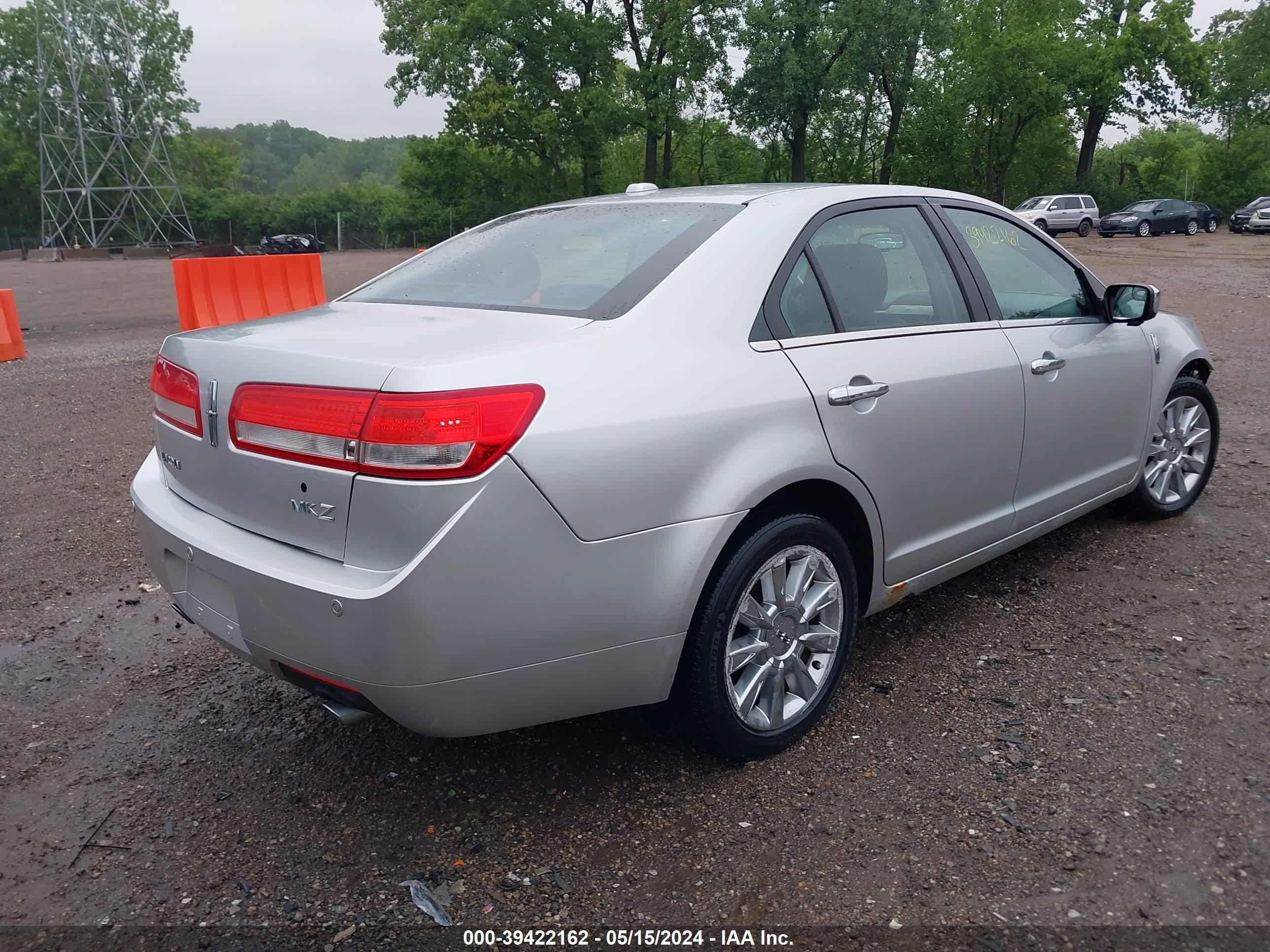 3LNHL2GC4BR776300 2011 Lincoln Mkz