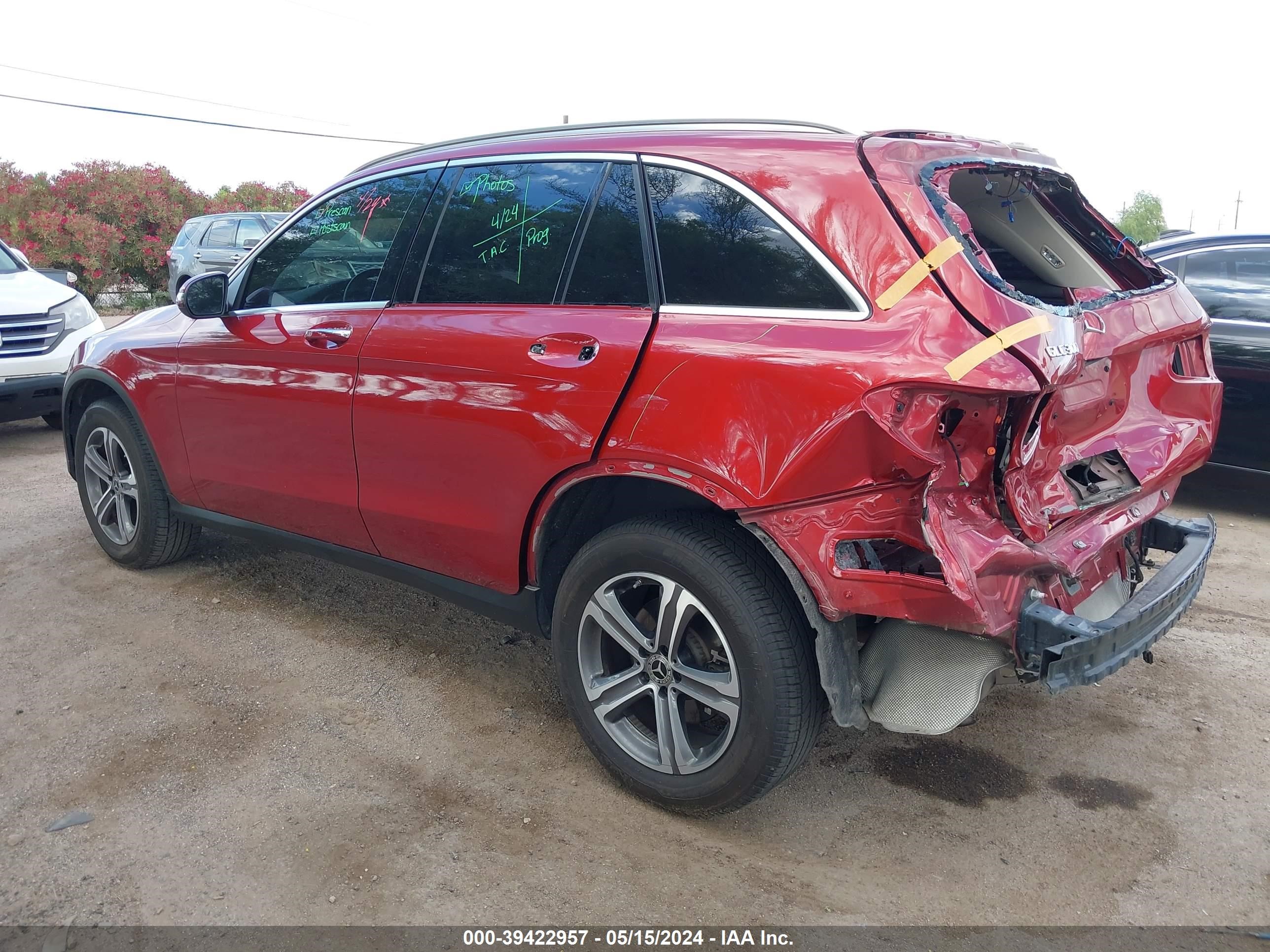 2020 Mercedes-Benz Glc 300 vin: WDC0G8DB7LF702270