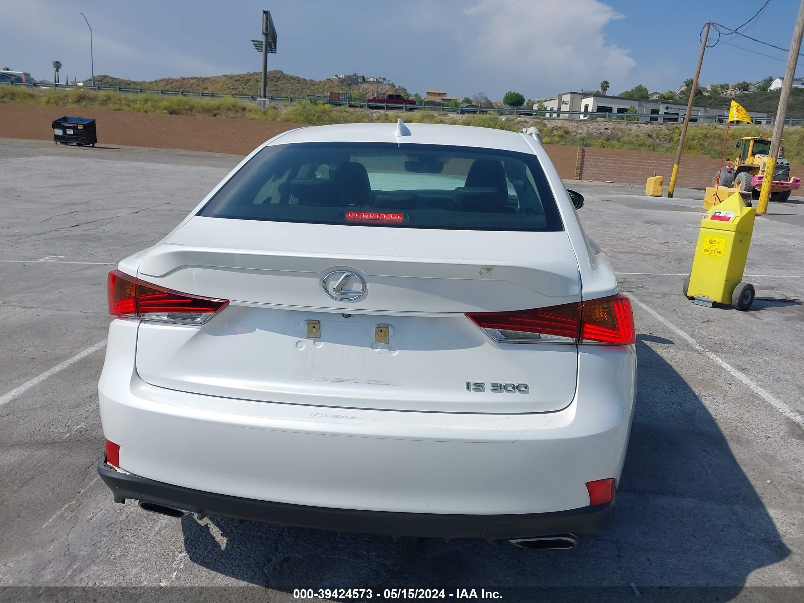 2018 Lexus Is 300 vin: JTHBA1D29J5070753