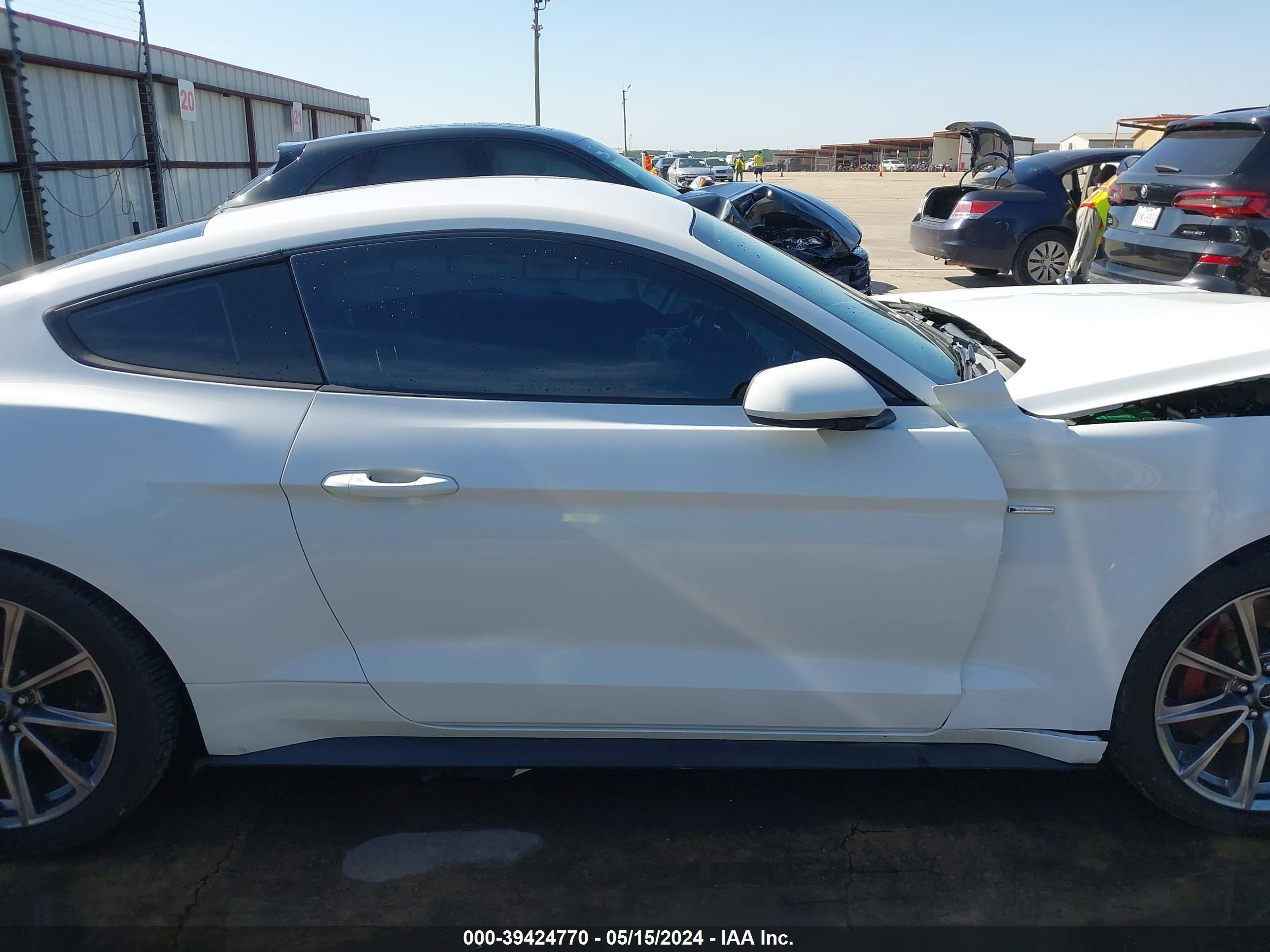 2016 Ford Mustang Ecoboost vin: 1FA6P8TH9G5267341