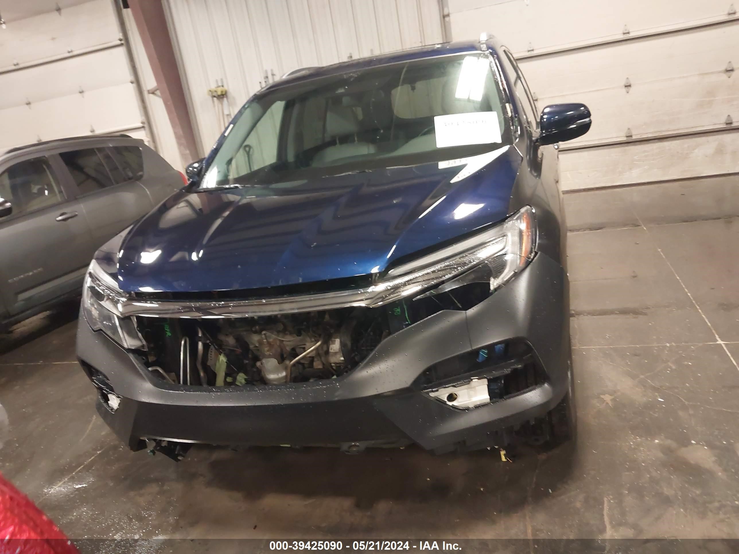 2016 Honda Pilot Touring vin: 5FNYF6H90GB099275