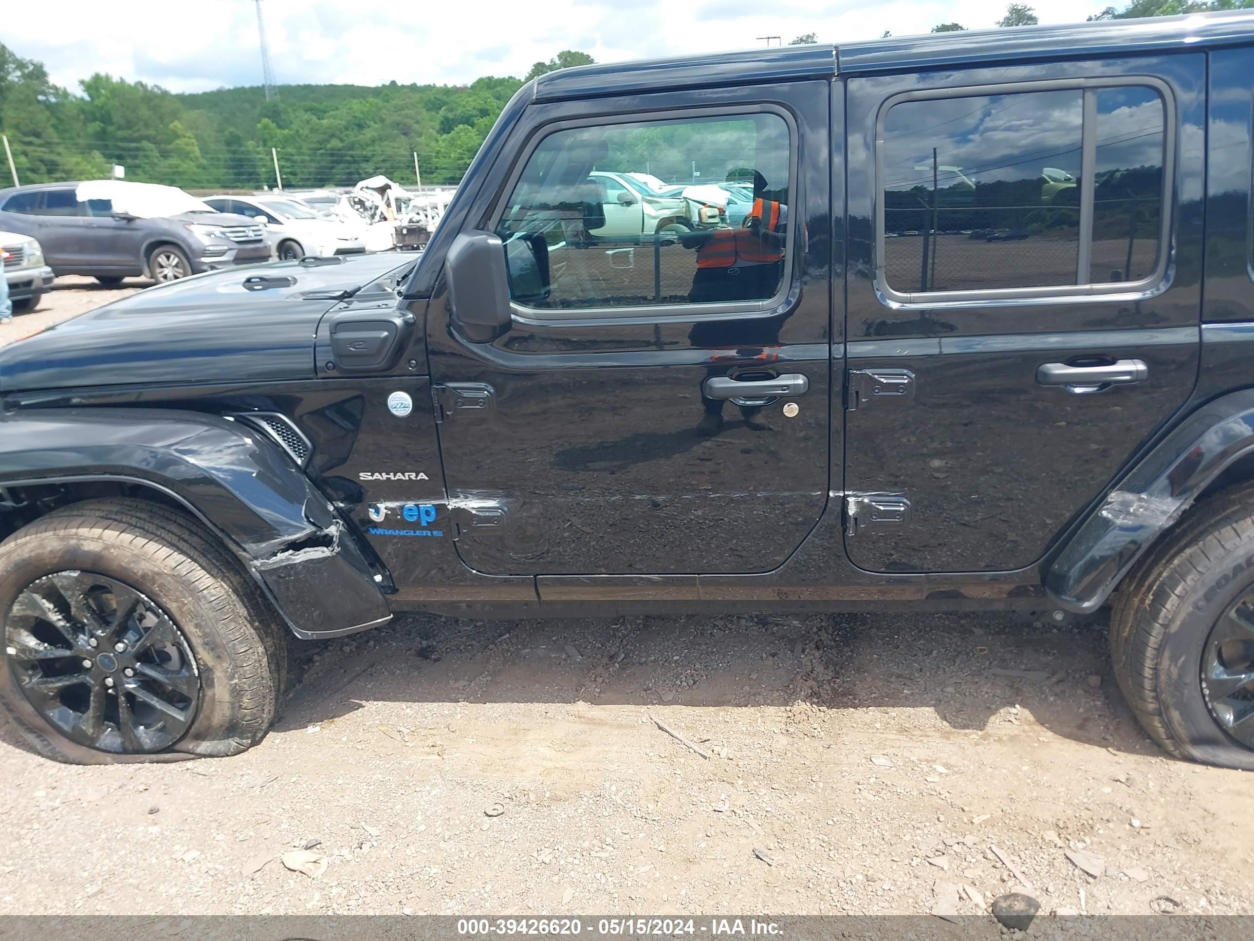 2024 Jeep Wrangler 4Xe Sahara 4Xe vin: 1C4RJXP64RW225653