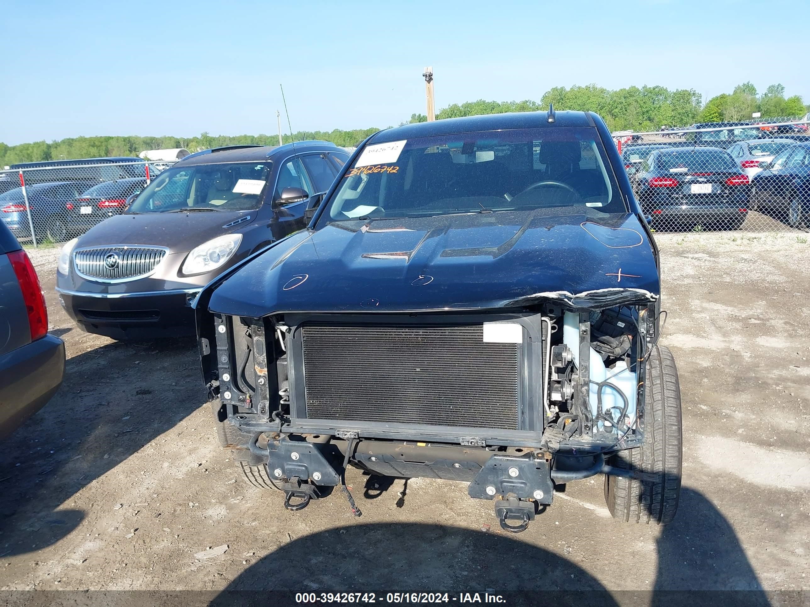 2018 Chevrolet Silverado 1500 2Lt vin: 1GCVKREC9JZ360999