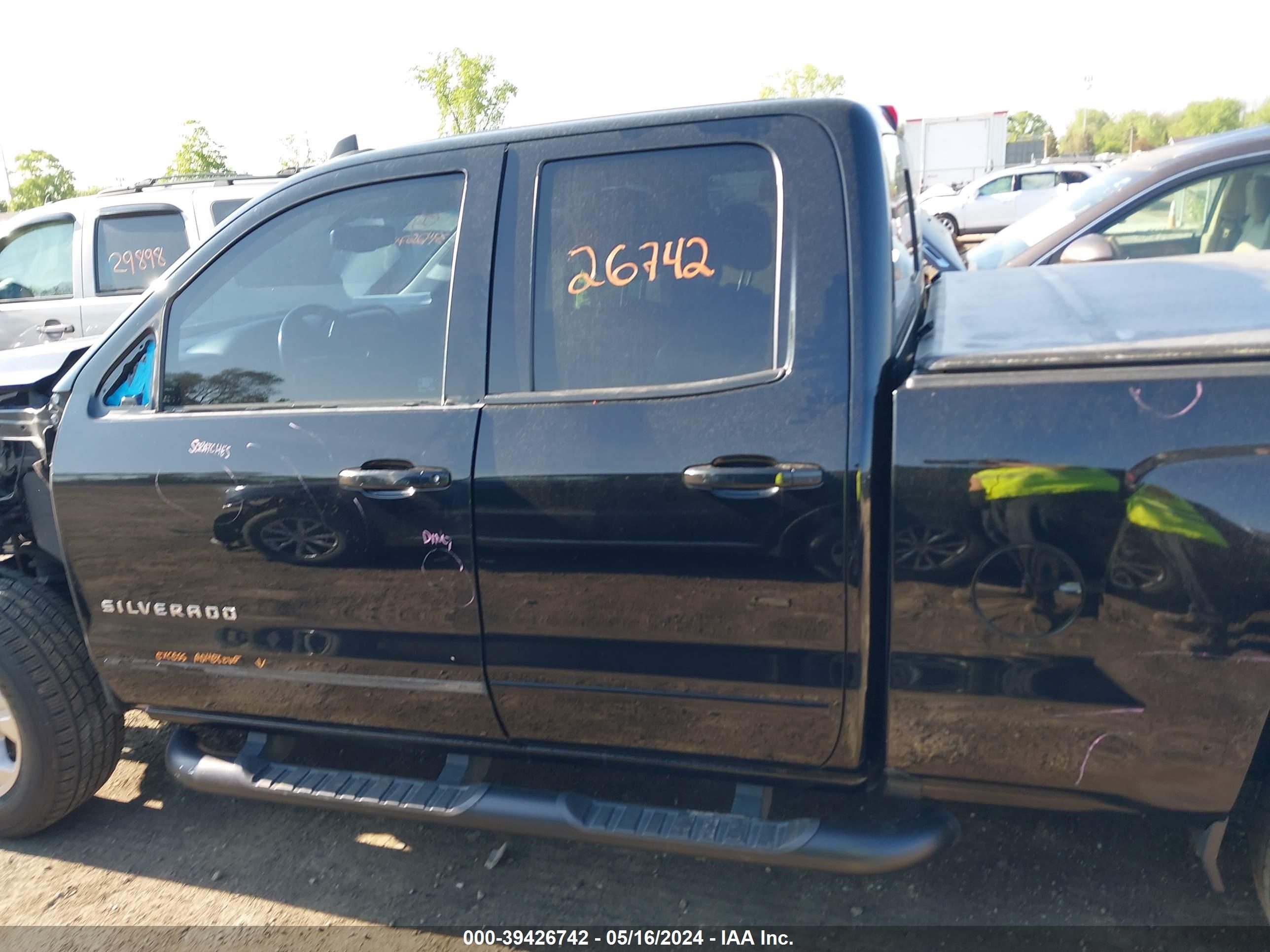 2018 Chevrolet Silverado 1500 2Lt vin: 1GCVKREC9JZ360999