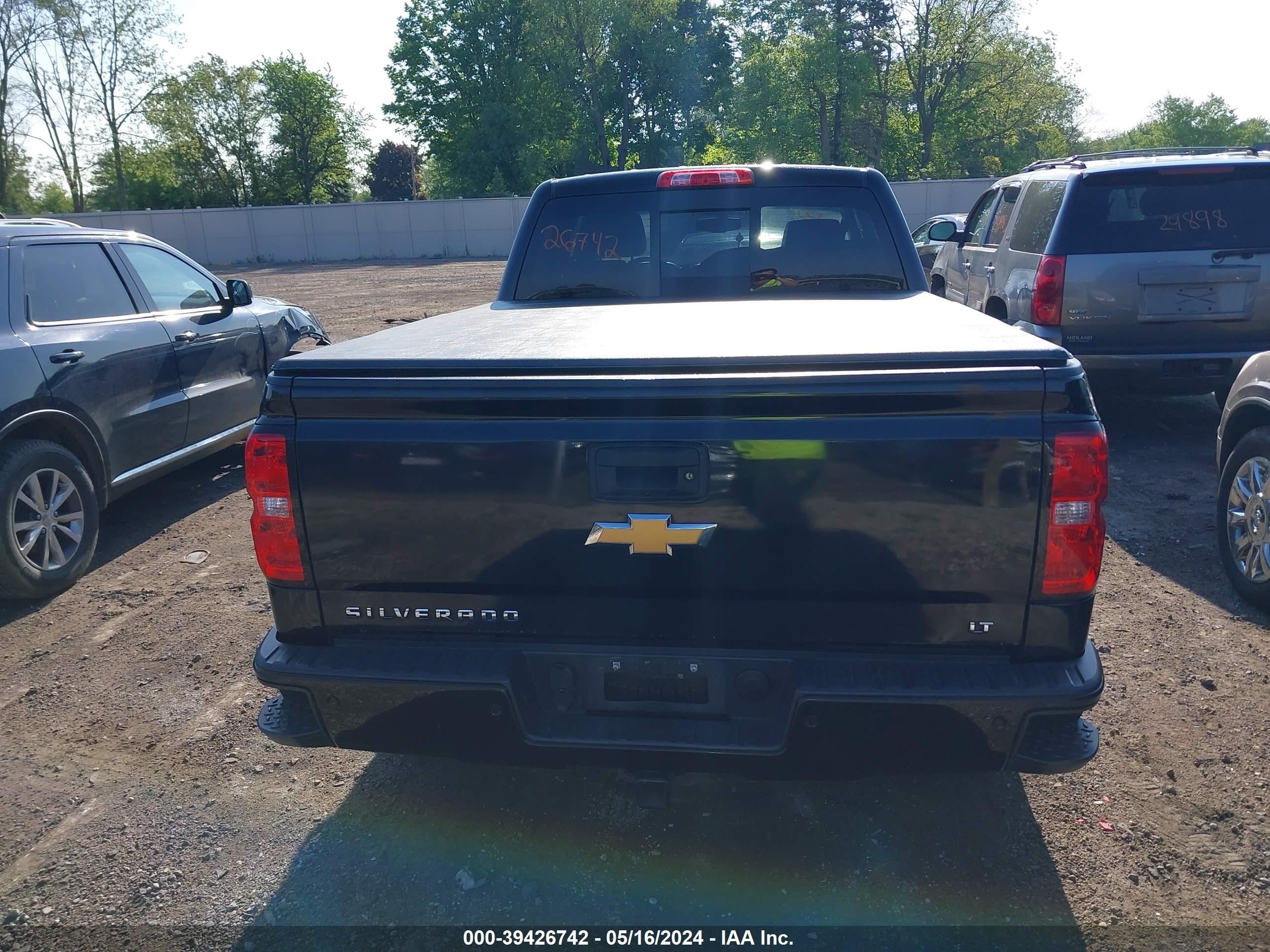 2018 Chevrolet Silverado 1500 2Lt vin: 1GCVKREC9JZ360999