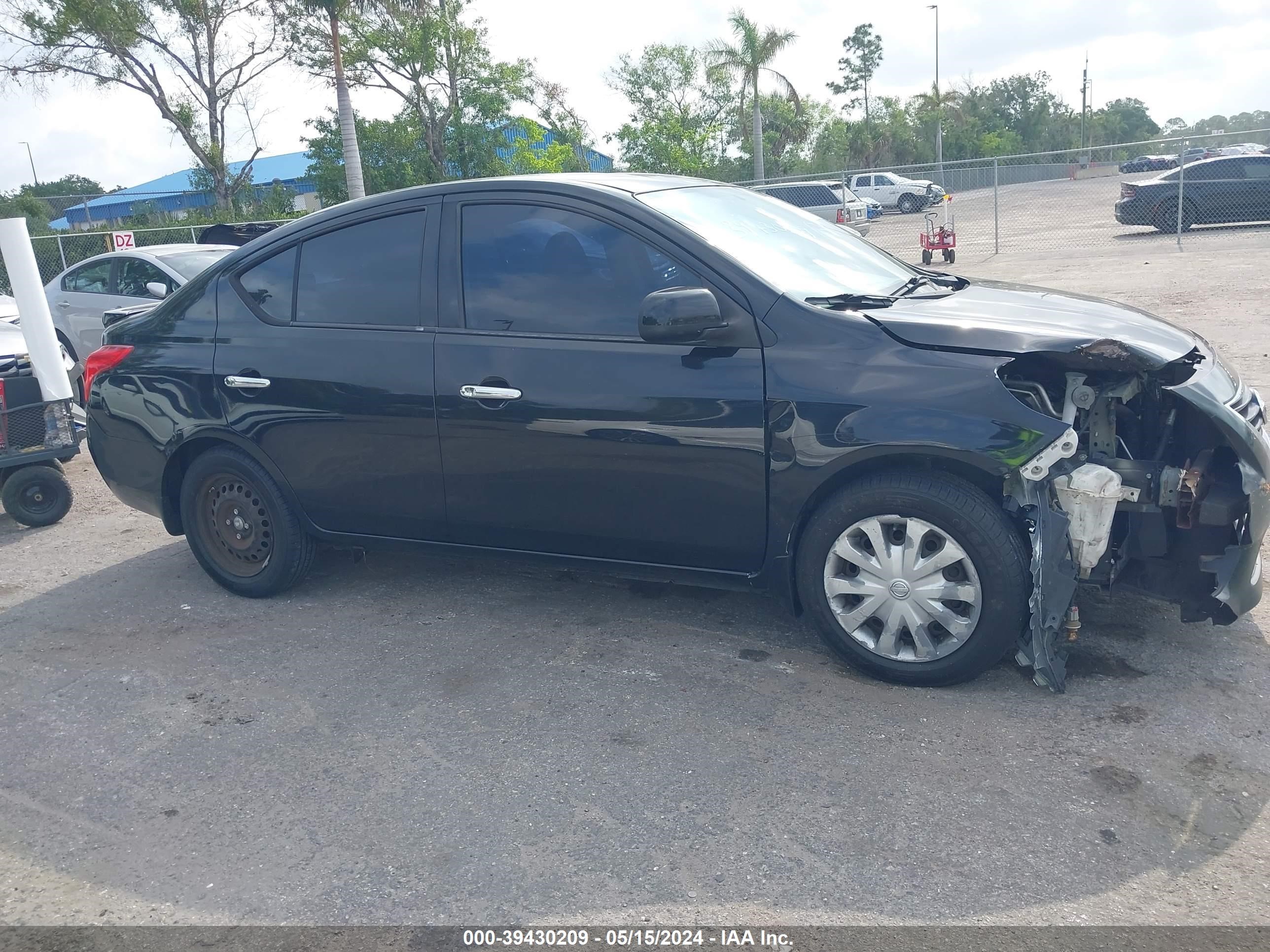 2014 Nissan Versa 1.6 Sv vin: 3N1CN7AP3EK438811