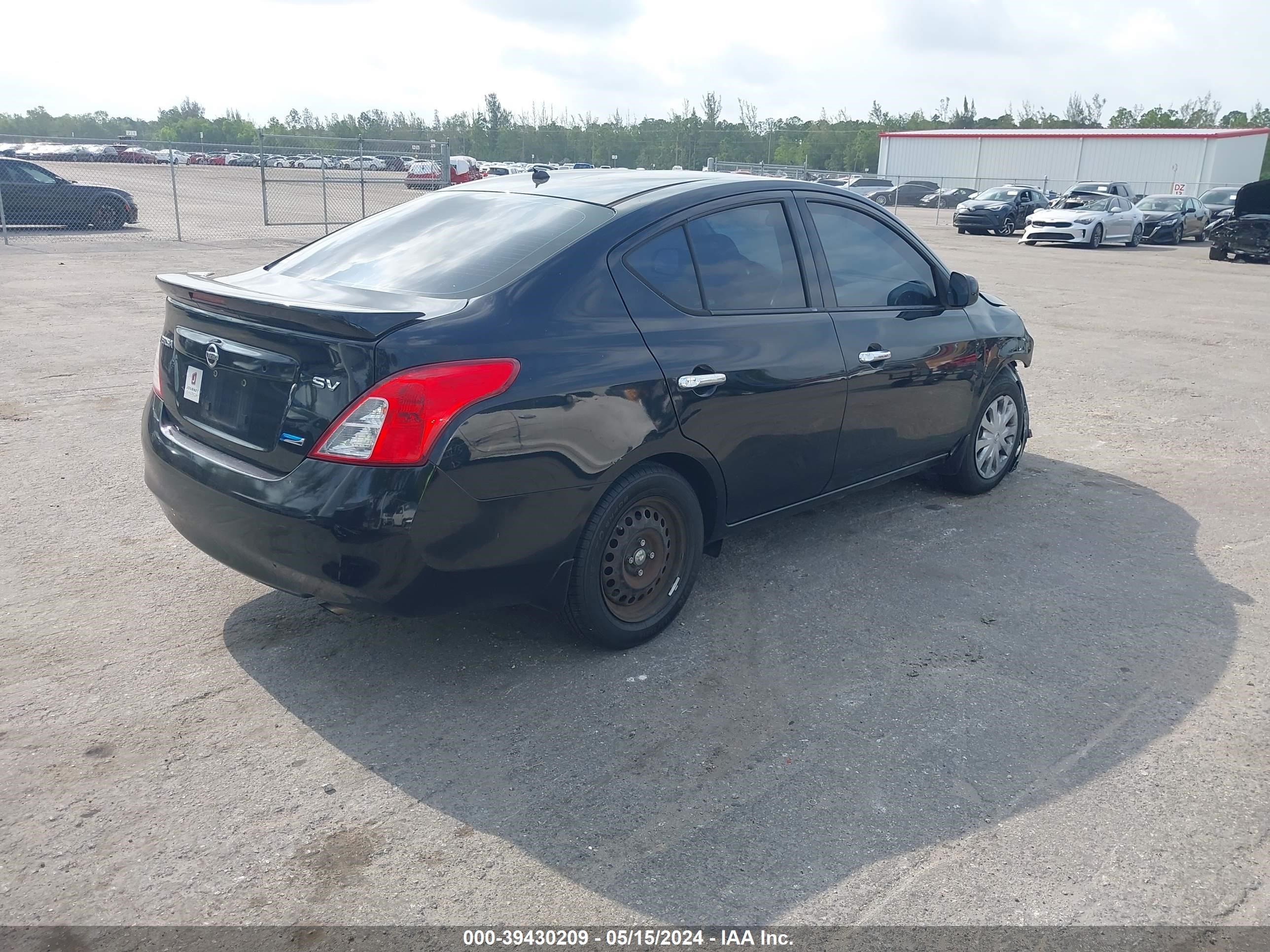 2014 Nissan Versa 1.6 Sv vin: 3N1CN7AP3EK438811