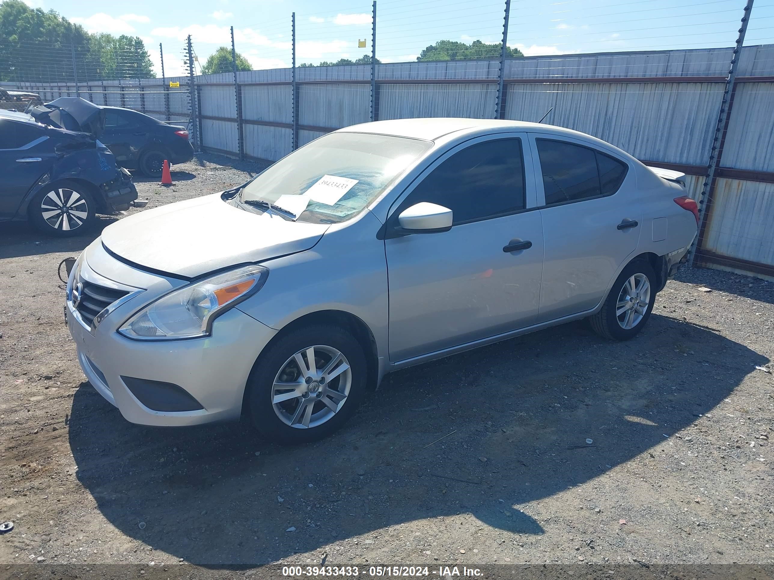 2016 Nissan Versa 1.6 S+ vin: 3N1CN7AP2GL847606