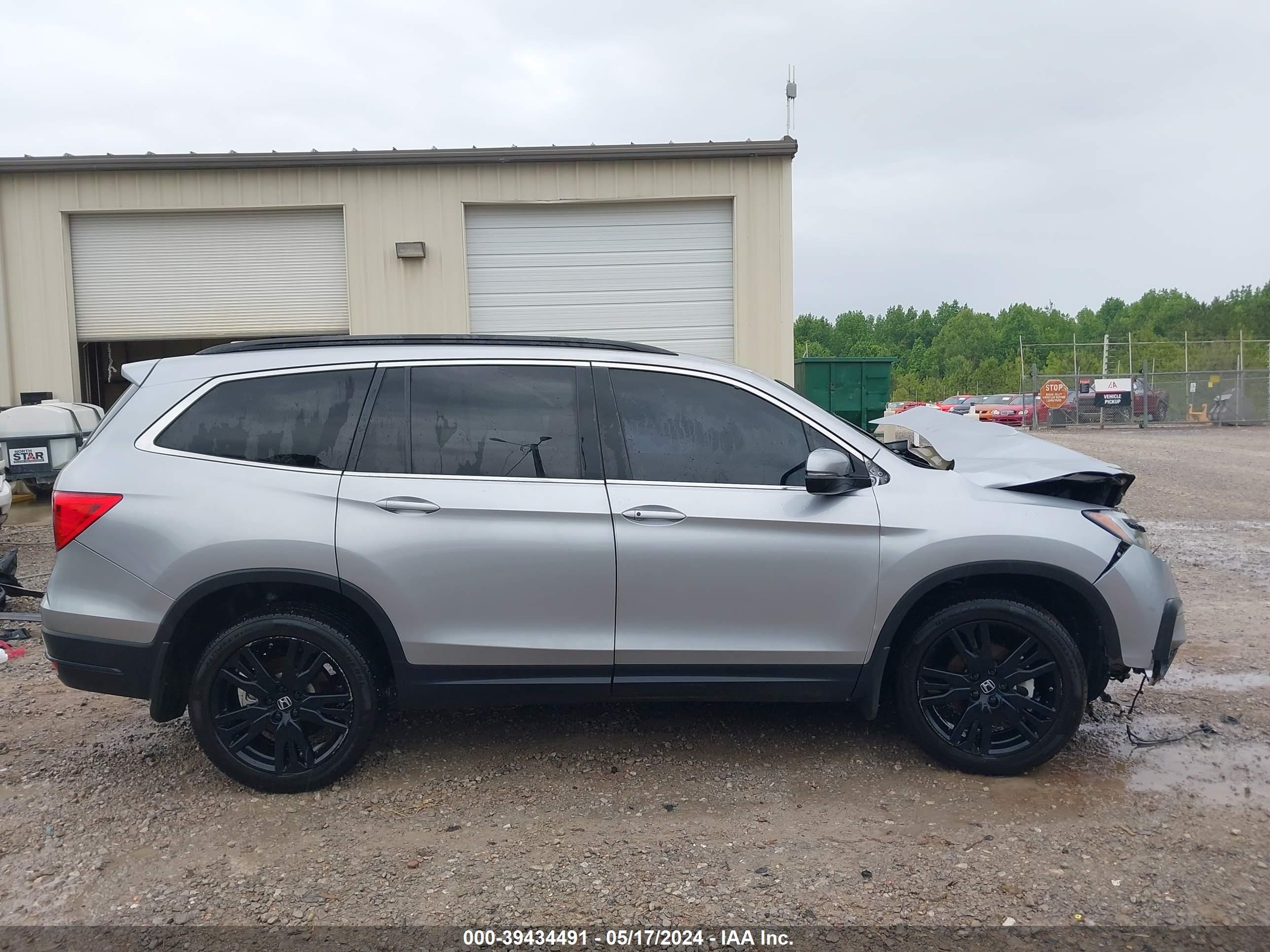 2021 Honda Pilot 2Wd Special Edition vin: 5FNYF5H20MB040459