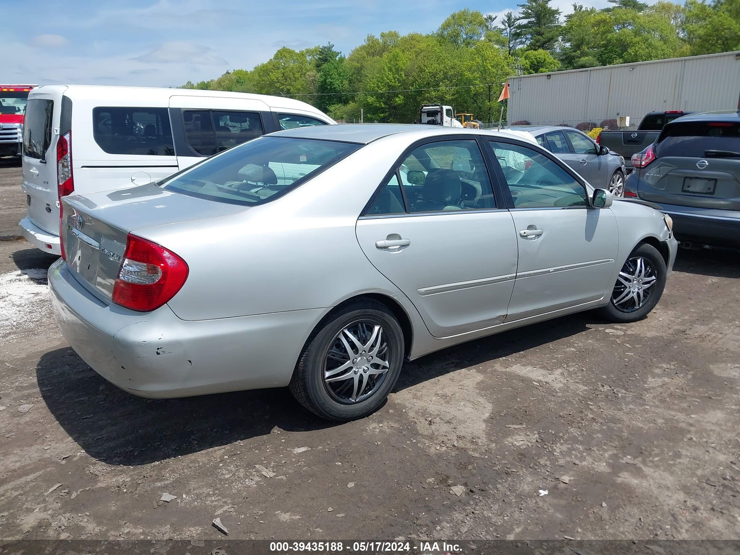 4T1BE30K12U617816 2002 Toyota Camry Xle