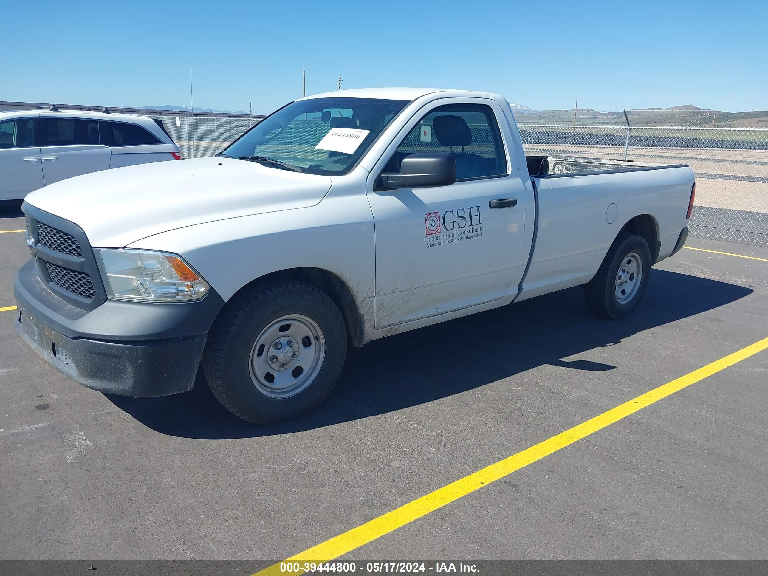 2014 Ram 1500 Tradesman vin: 3C6JR6DG0EG151046