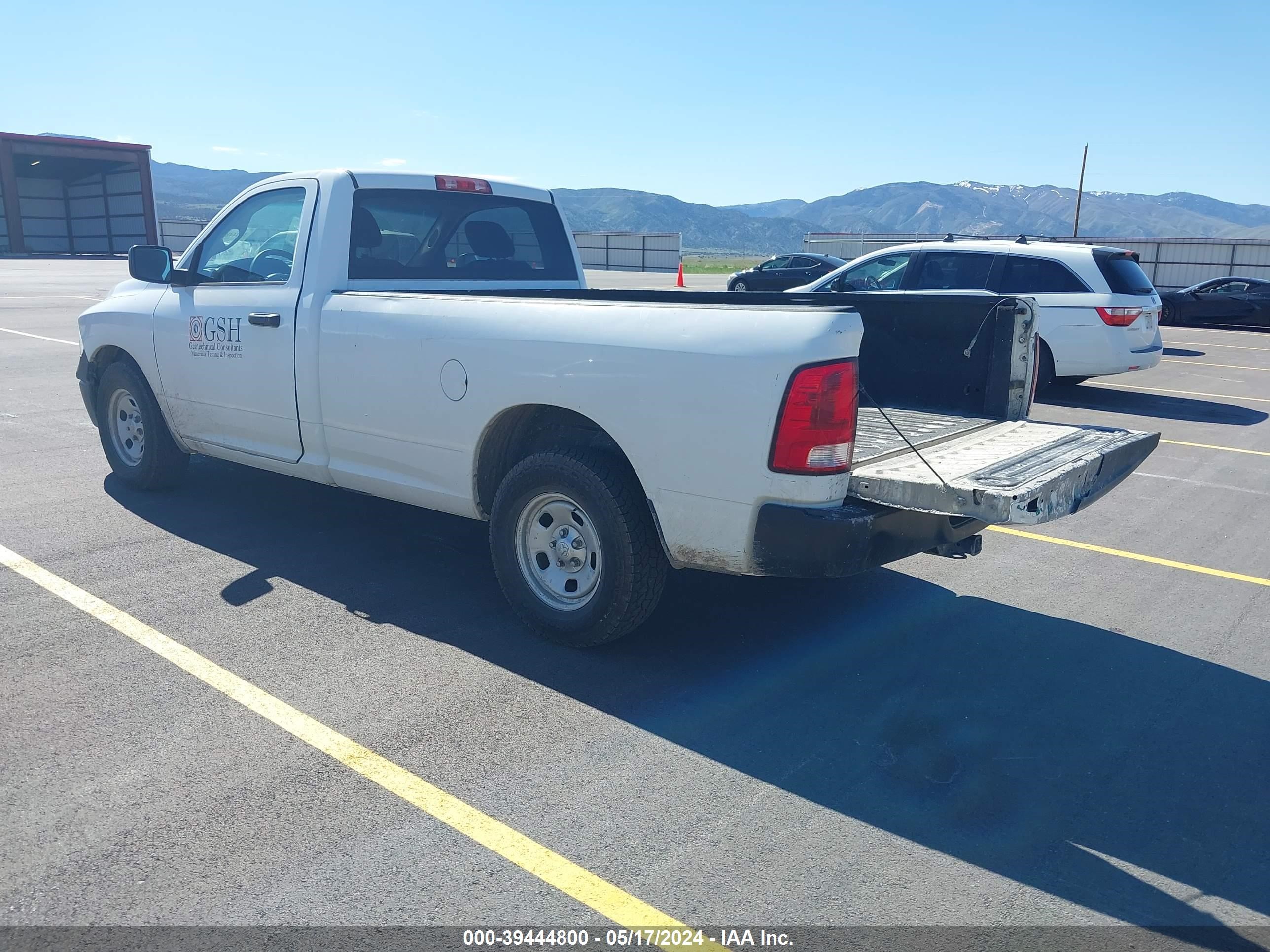 2014 Ram 1500 Tradesman vin: 3C6JR6DG0EG151046