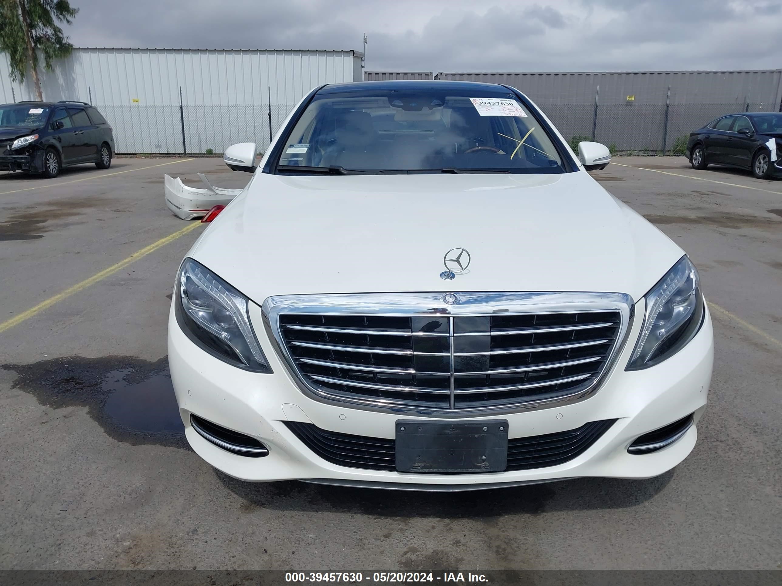 2015 Mercedes-Benz S 550 vin: WDDUG8CB3FA147771