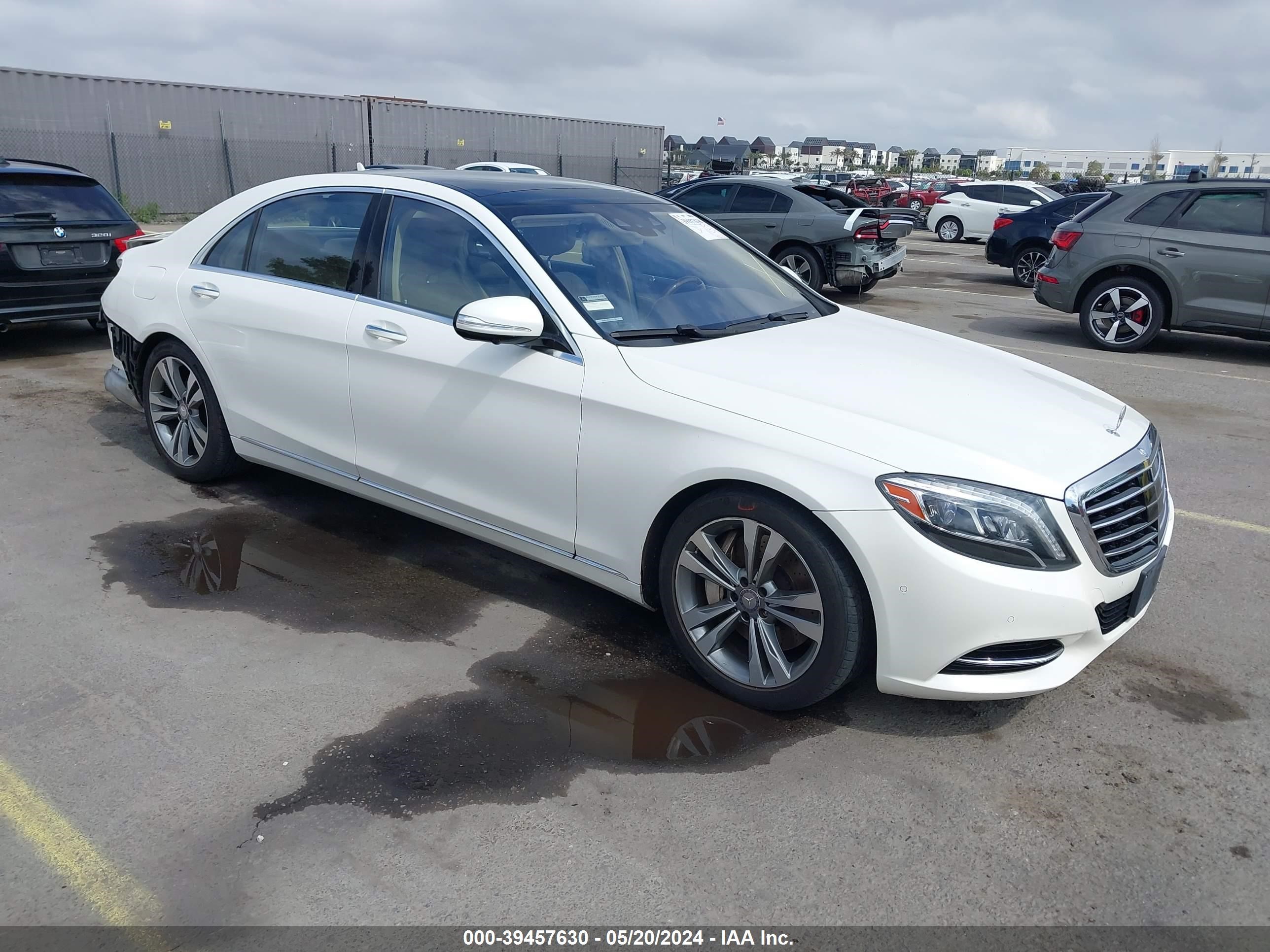 2015 Mercedes-Benz S 550 vin: WDDUG8CB3FA147771