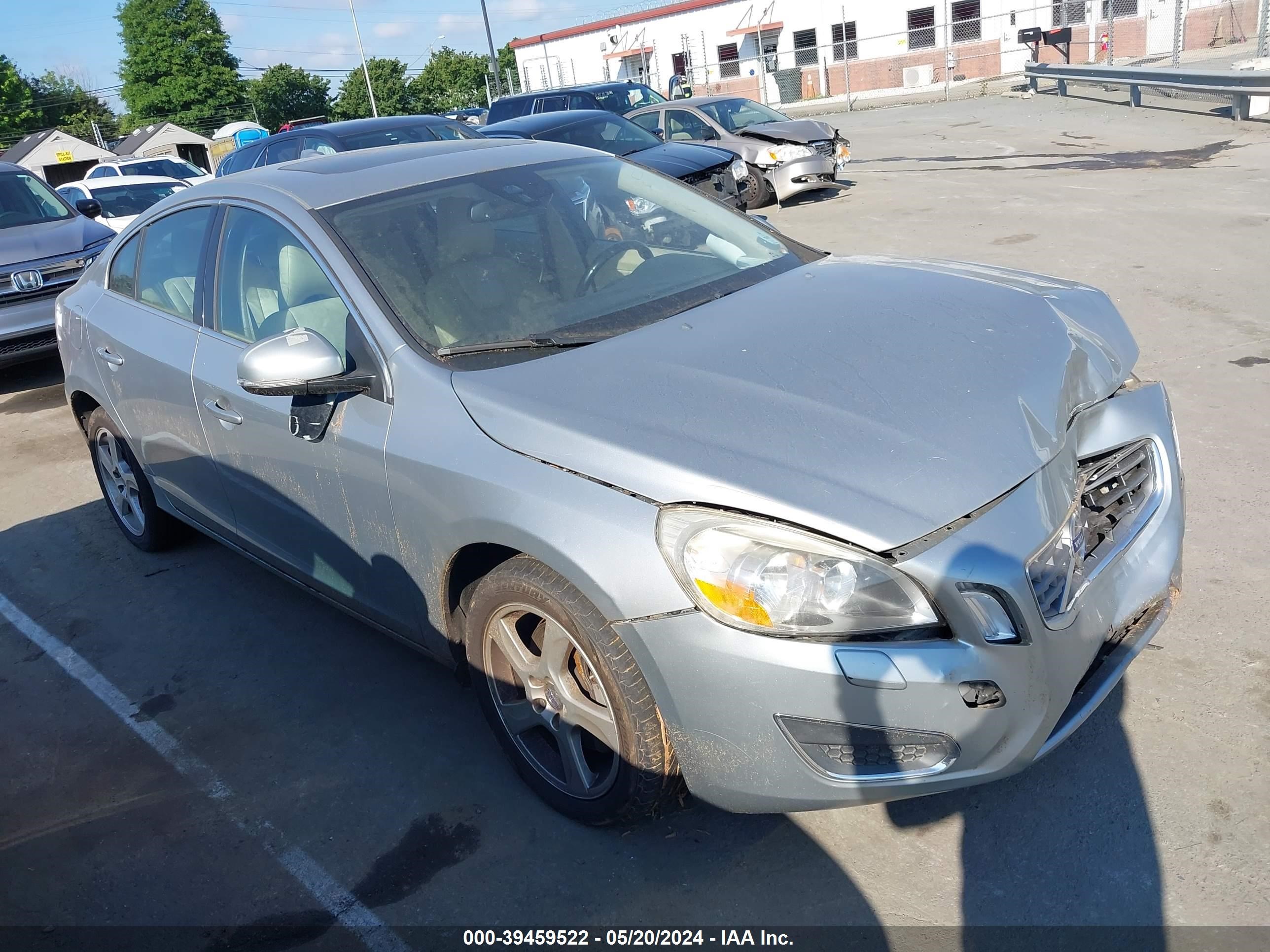 2013 Volvo S60 T5/T5 Platinum/T5 Premier/T5 Premier Plus vin: YV1612FS2D1216518