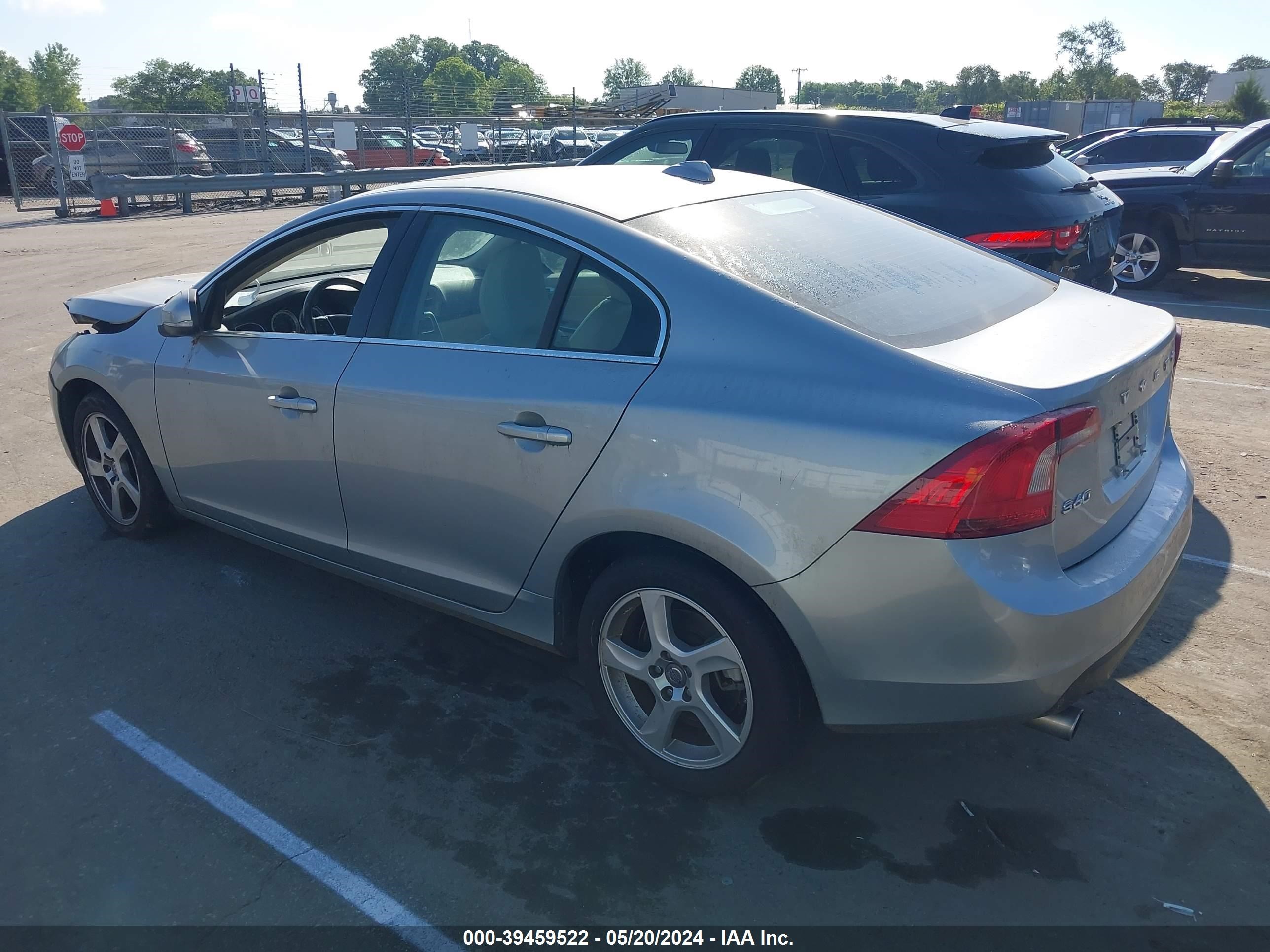 2013 Volvo S60 T5/T5 Platinum/T5 Premier/T5 Premier Plus vin: YV1612FS2D1216518