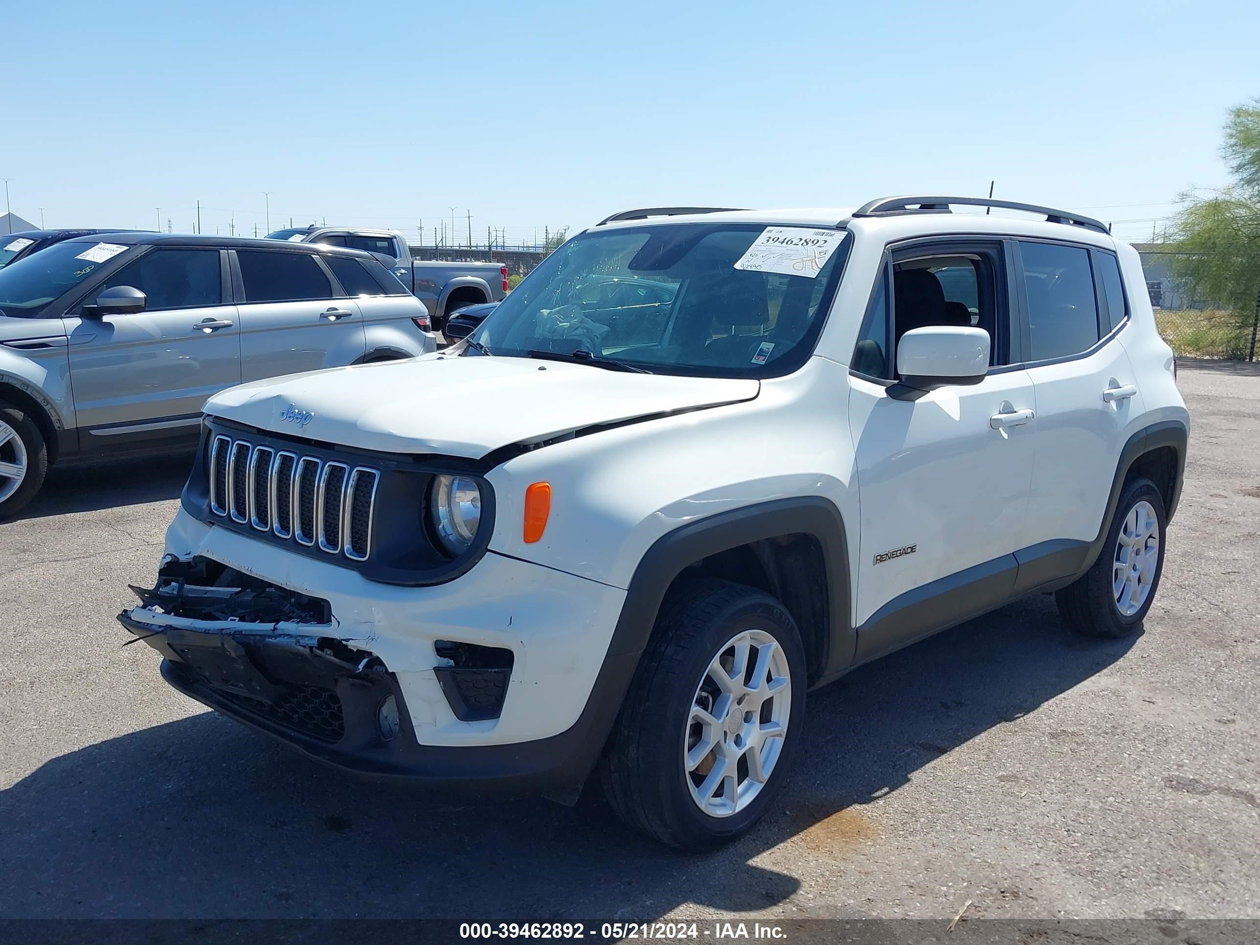 2019 Jeep Renegade Latitude 4X4 vin: ZACNJBBB8KPJ98561