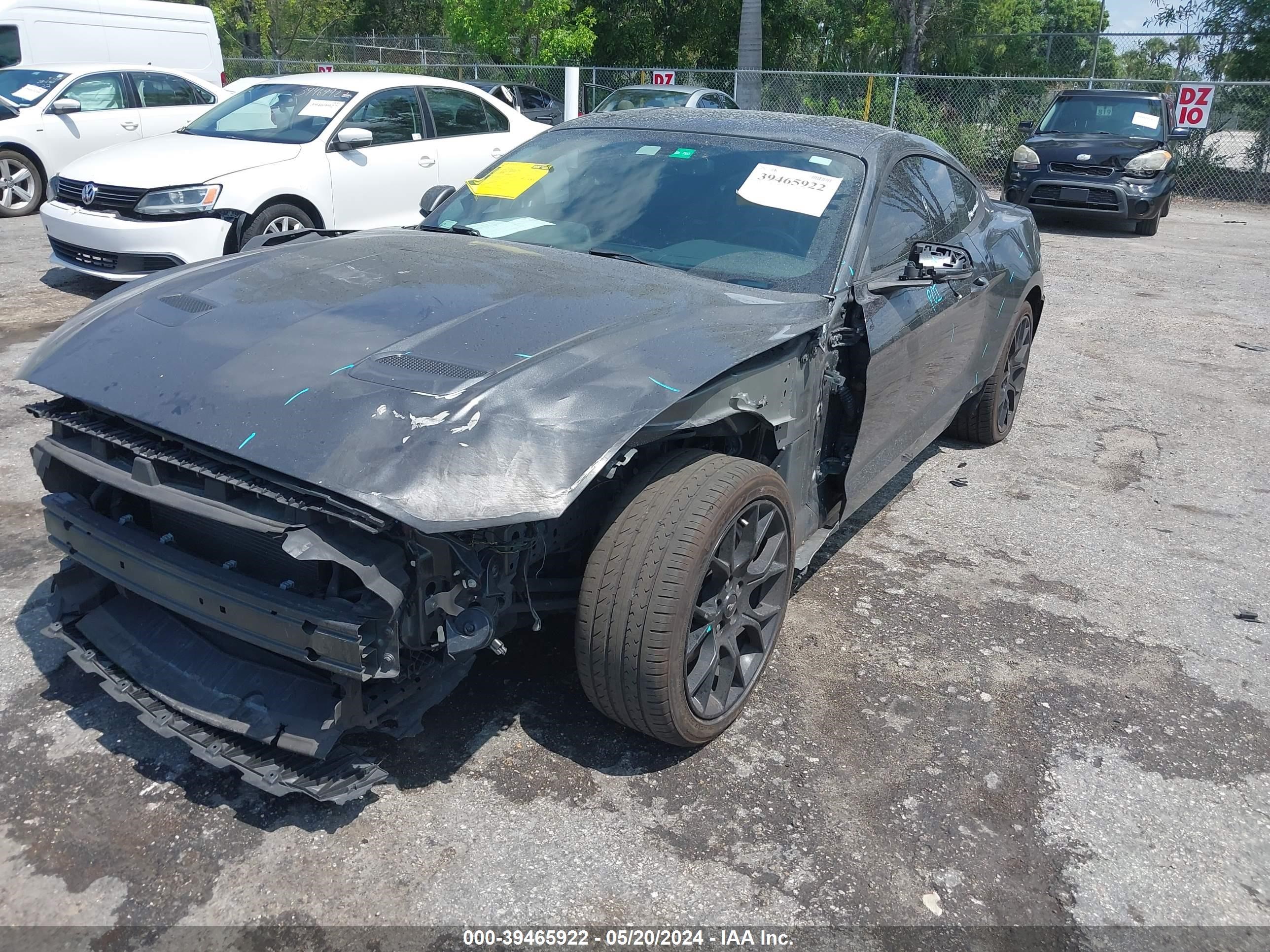 2018 Ford Mustang Ecoboost vin: 1FA6P8TH2J5179058