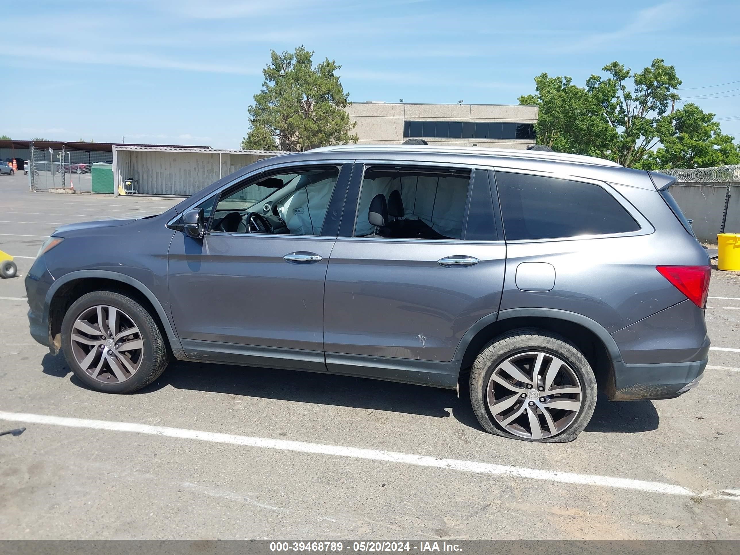 2016 Honda Pilot Elite vin: 5FNYF6H0XGB025931