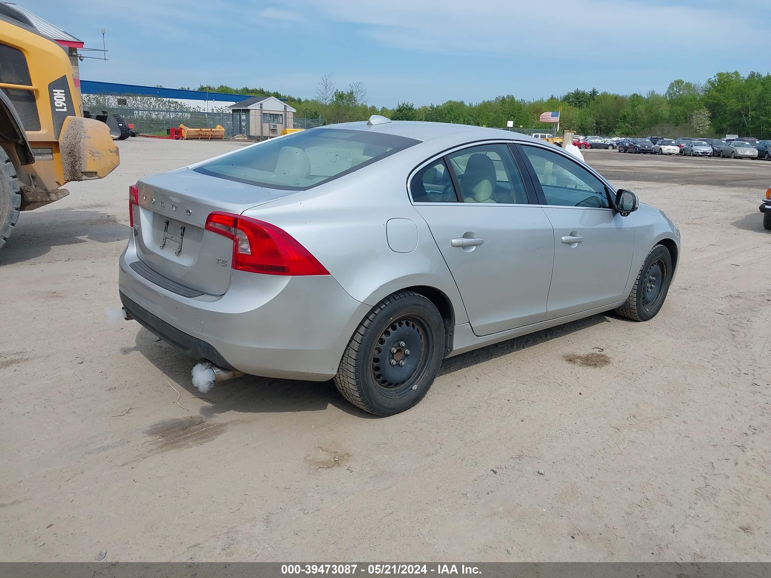 2012 Volvo S60 T5 vin: YV1622FS4C2130830