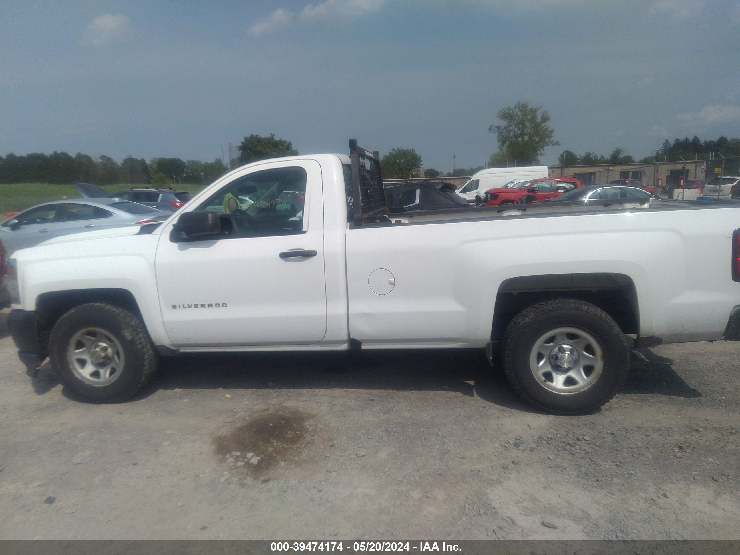 2018 Chevrolet Silverado 1500 Wt vin: 1GCNCNEH2JZ380268