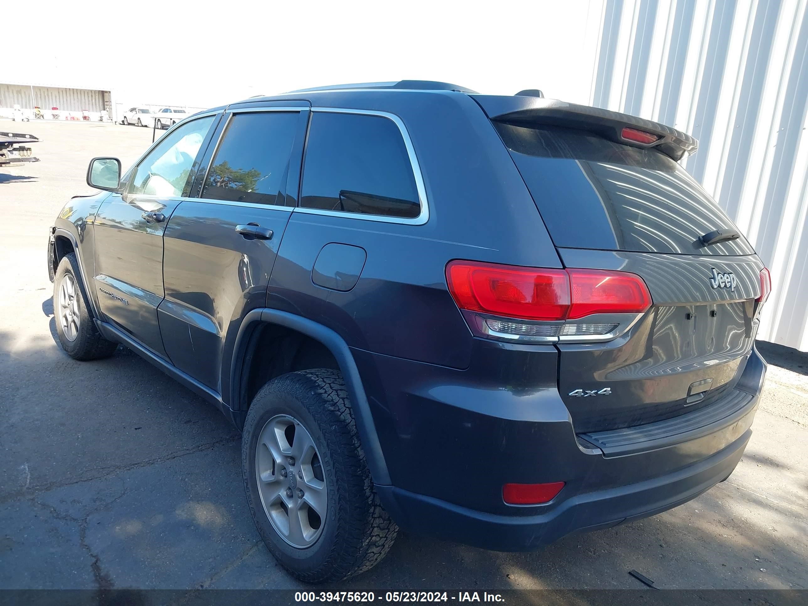 2016 Jeep Grand Cherokee Laredo vin: 1C4RJFAG9GC376191