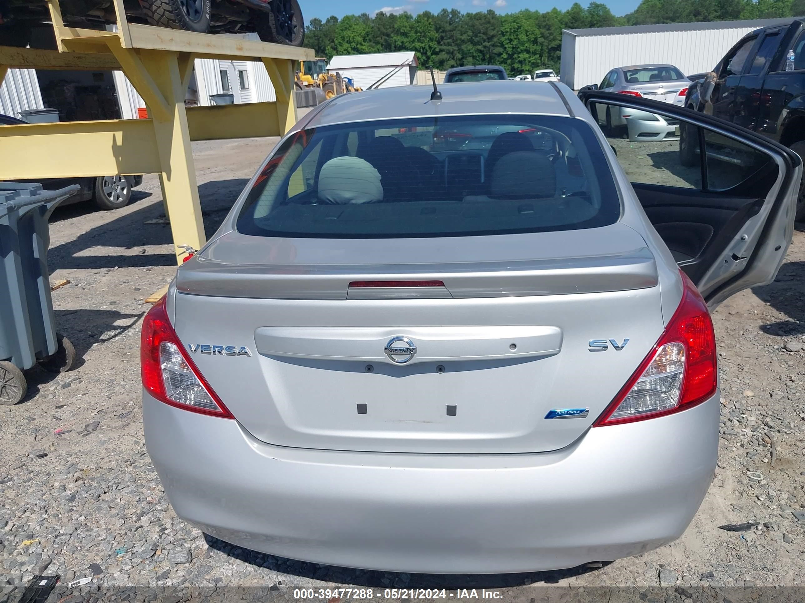 2014 Nissan Versa 1.6 Sv vin: 3N1CN7AP1EK445675