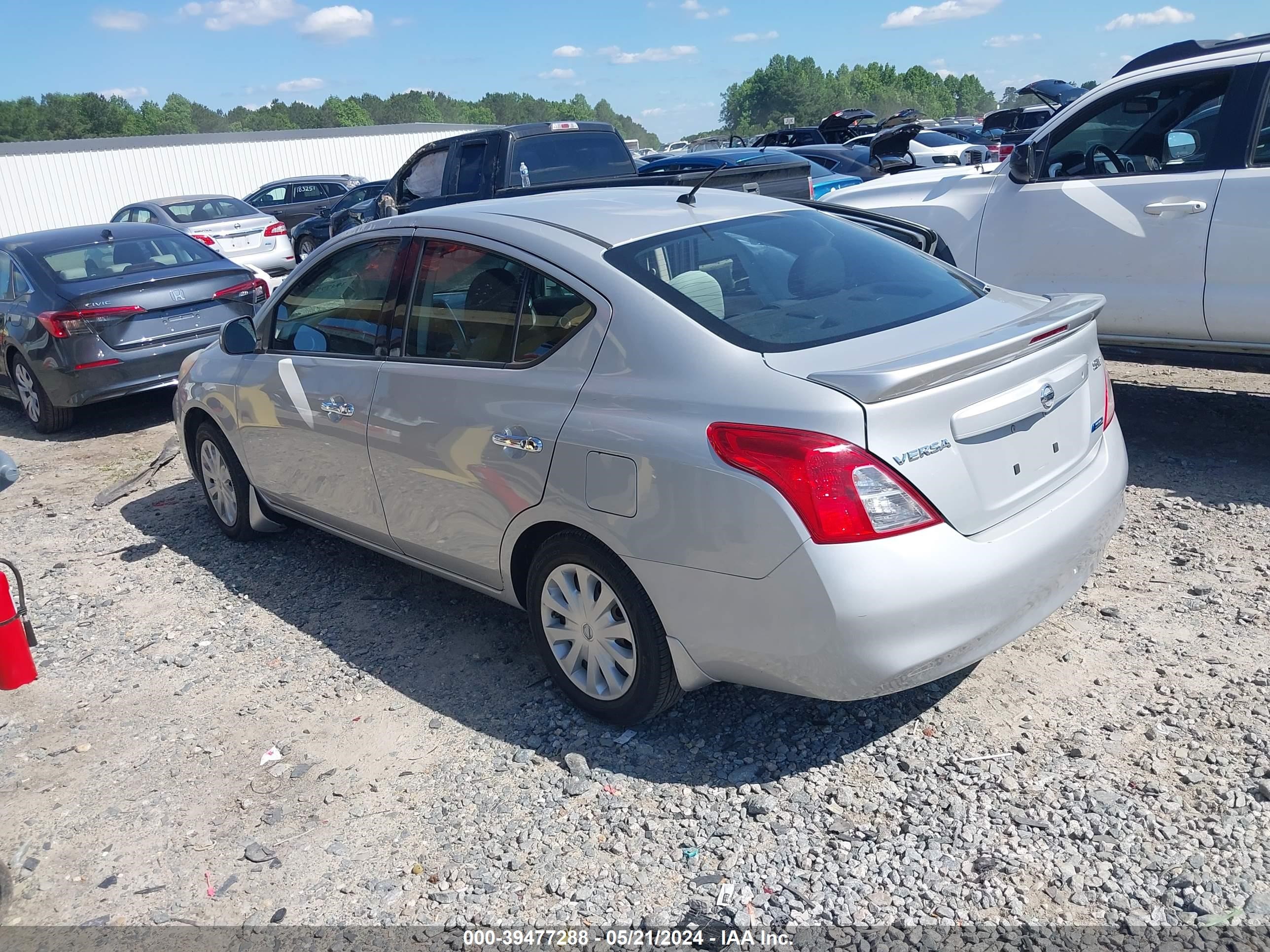 2014 Nissan Versa 1.6 Sv vin: 3N1CN7AP1EK445675