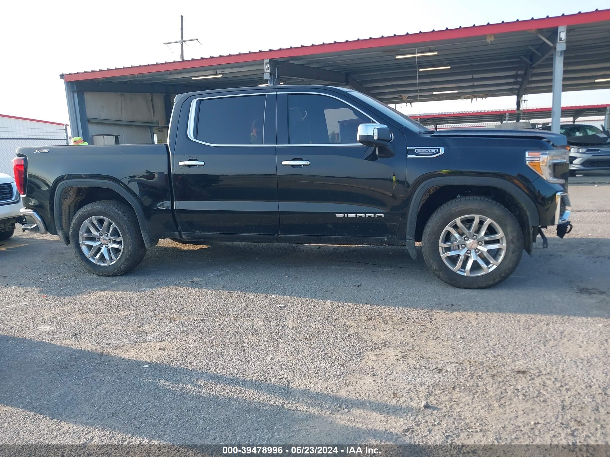 2022 GMC Sierra 1500 Limited 4Wd Short Box Slt vin: 3GTU9DED4NG192729