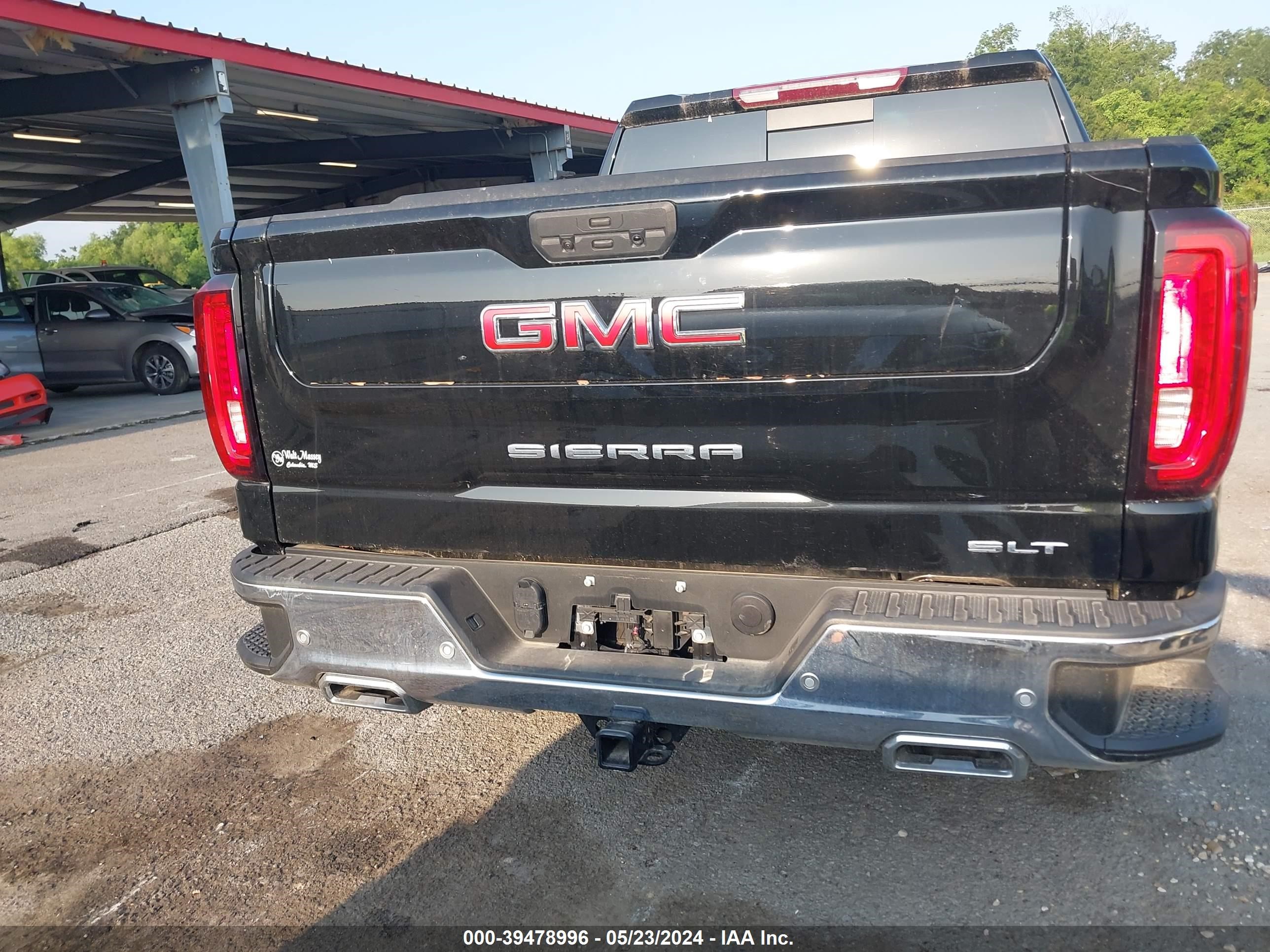 2022 GMC Sierra 1500 Limited 4Wd Short Box Slt vin: 3GTU9DED4NG192729