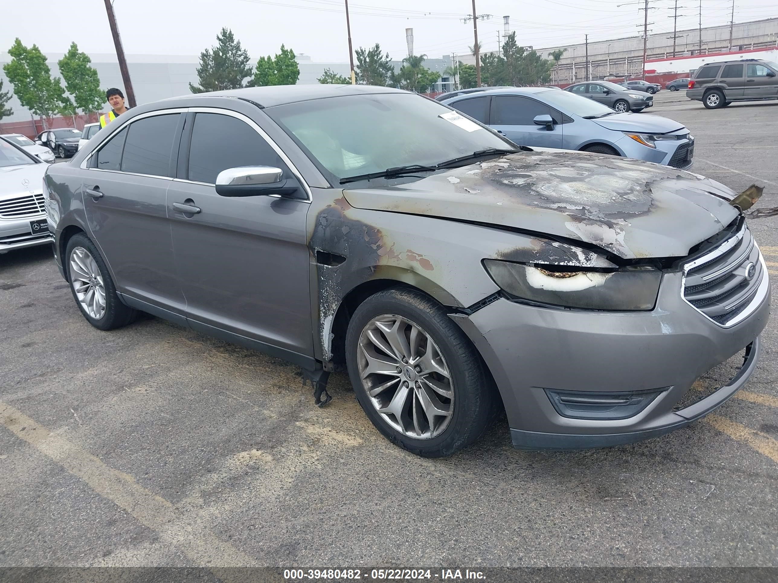 2013 Ford Taurus Limited vin: 1FAHP2F80DG133870