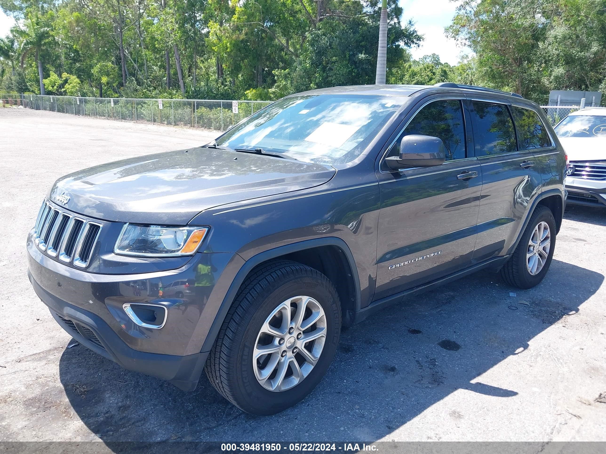 2015 Jeep Grand Cherokee Laredo vin: 1C4RJEAG0FC220288