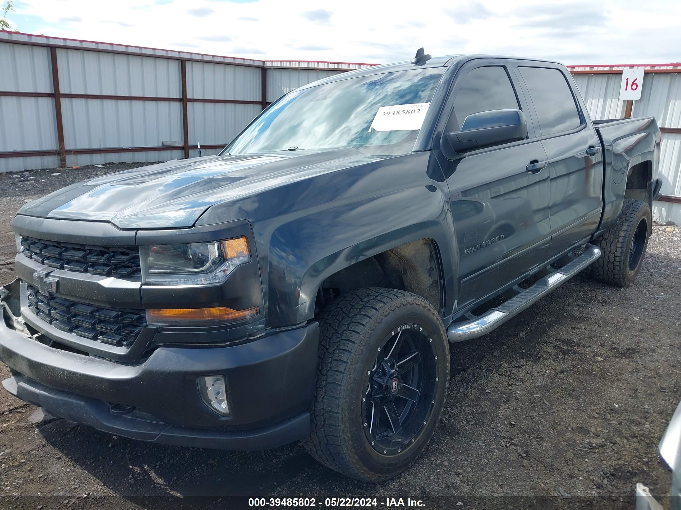 2018 Chevrolet Silverado 1500 1Lt/2Lt vin: 3GCUKREC1JG471459