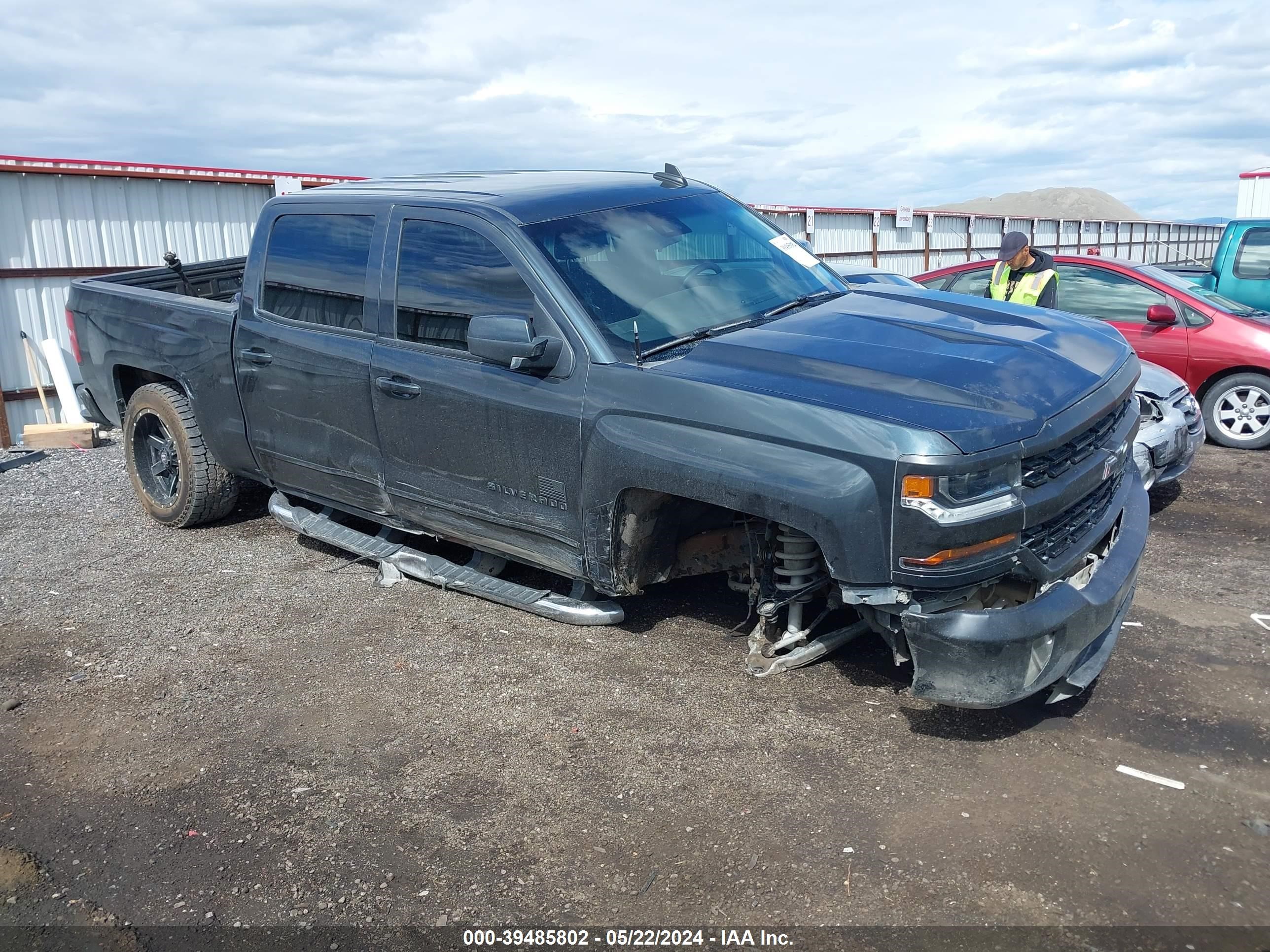 2018 Chevrolet Silverado 1500 1Lt/2Lt vin: 3GCUKREC1JG471459