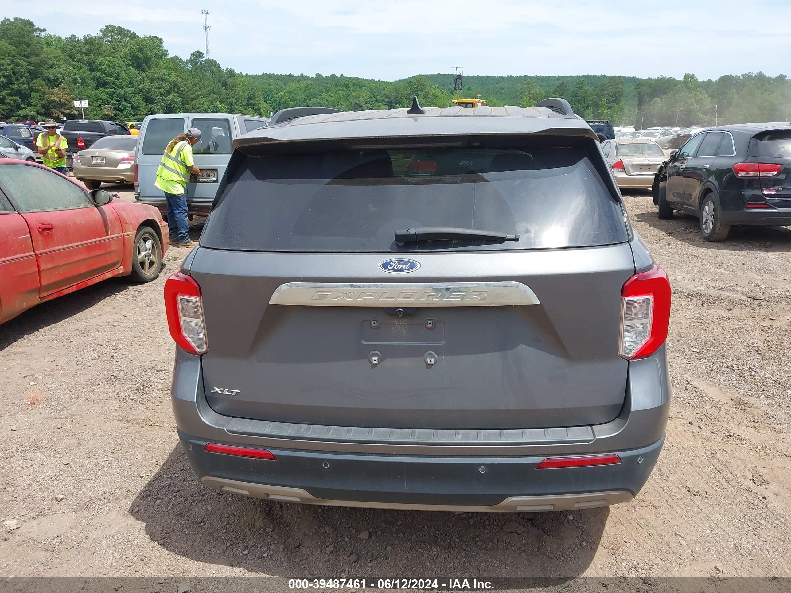 2022 Ford Explorer Xlt vin: 1FMSK7DH5NGB37862