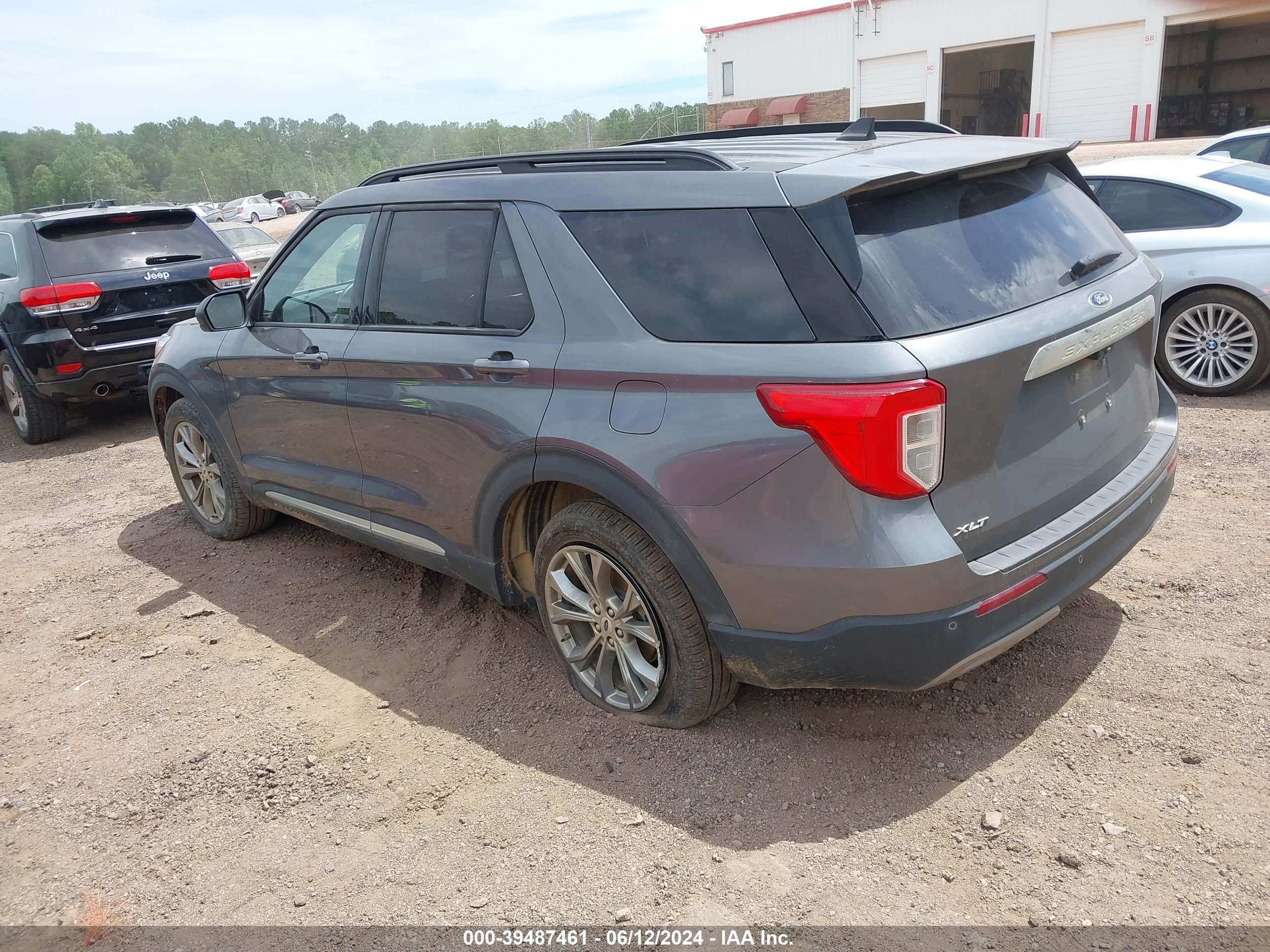 2022 Ford Explorer Xlt vin: 1FMSK7DH5NGB37862