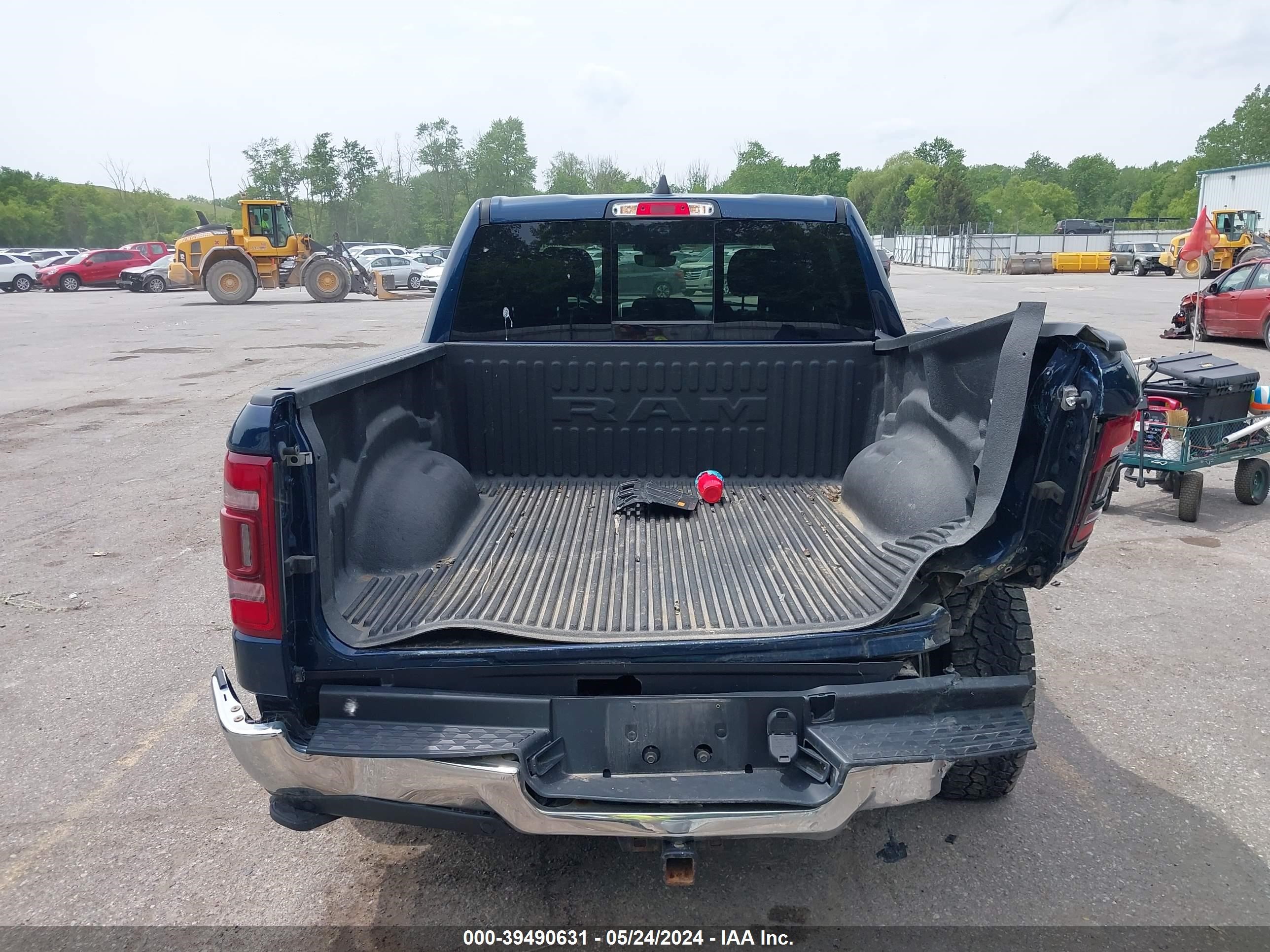 2022 Ram 1500 Big Horn 4X4 5'7 Box vin: 1C6RRFFG2NN187814