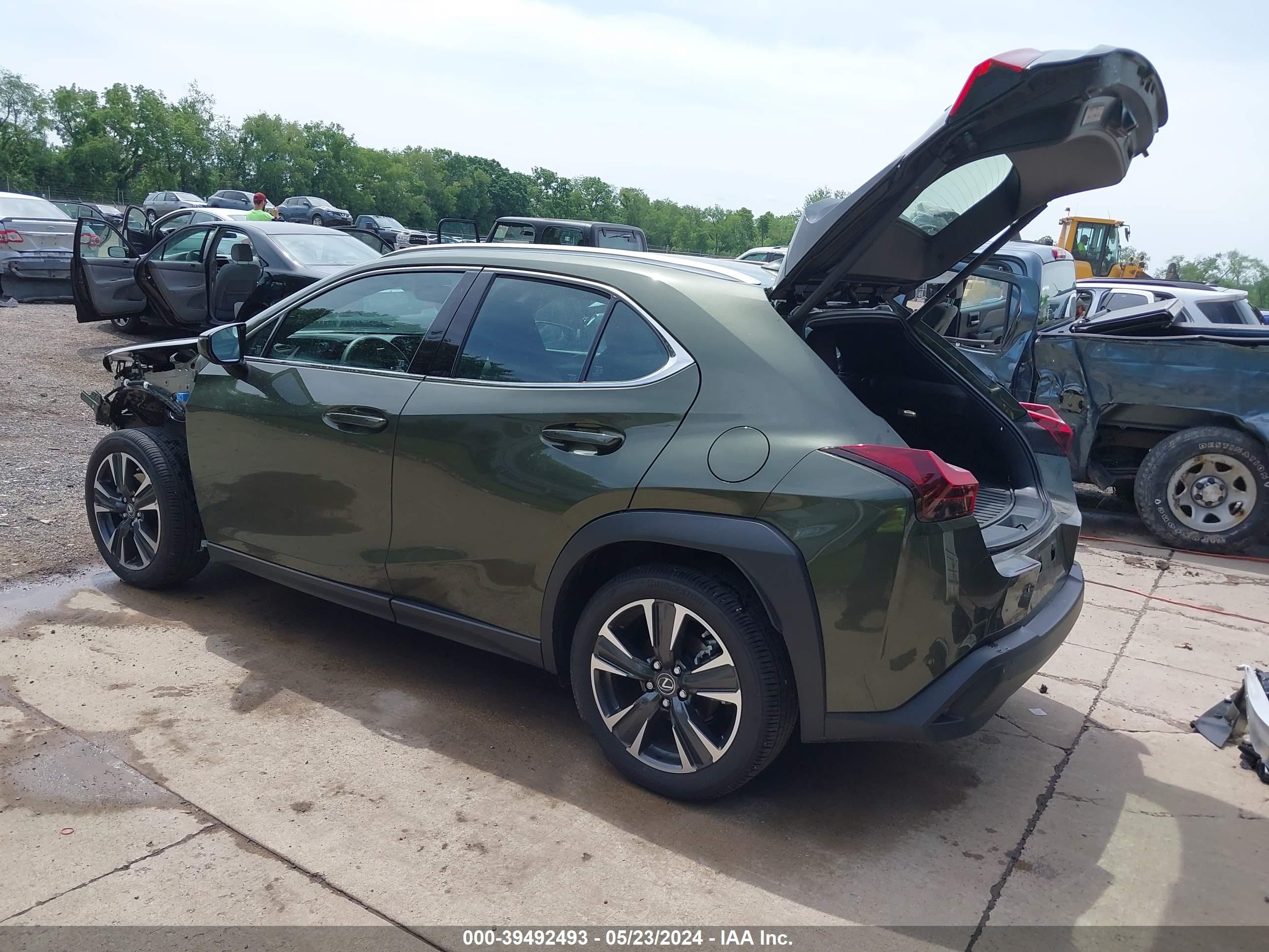 2024 Lexus Ux 250H vin: JTHX9JBH2R2076011