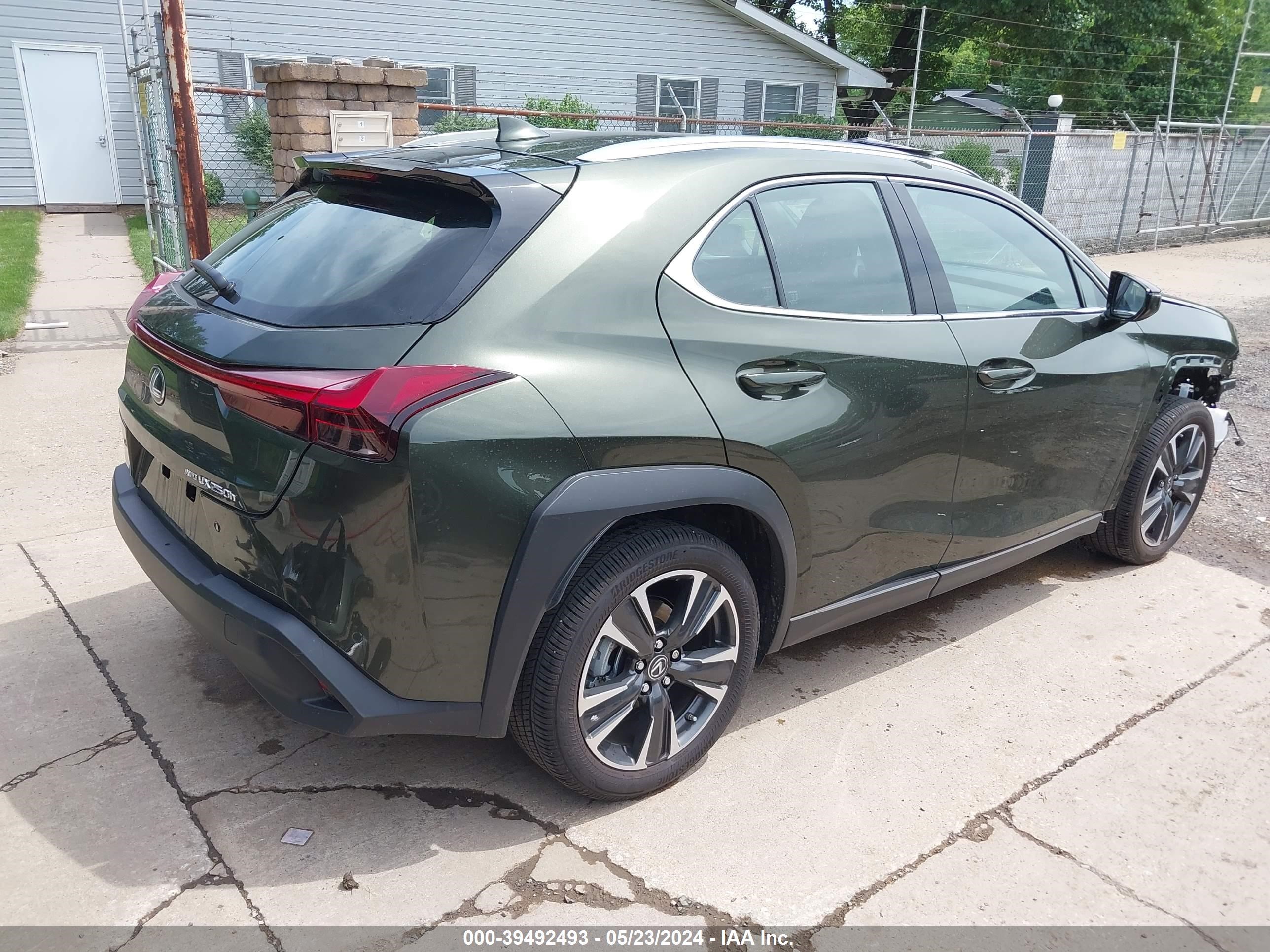 2024 Lexus Ux 250H vin: JTHX9JBH2R2076011