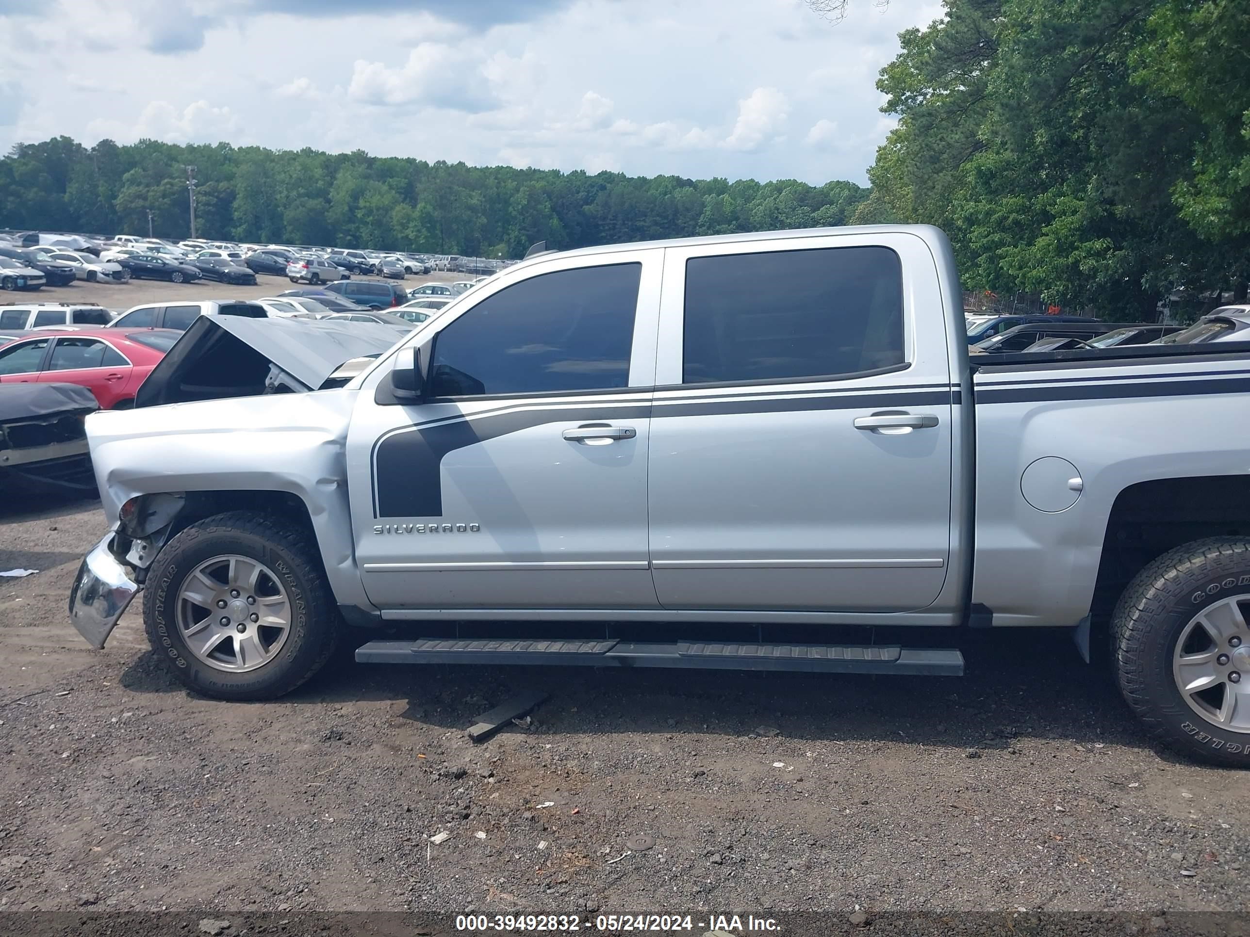 2017 Chevrolet Silverado 1500 1Lt vin: 3GCPCREC2HG169120