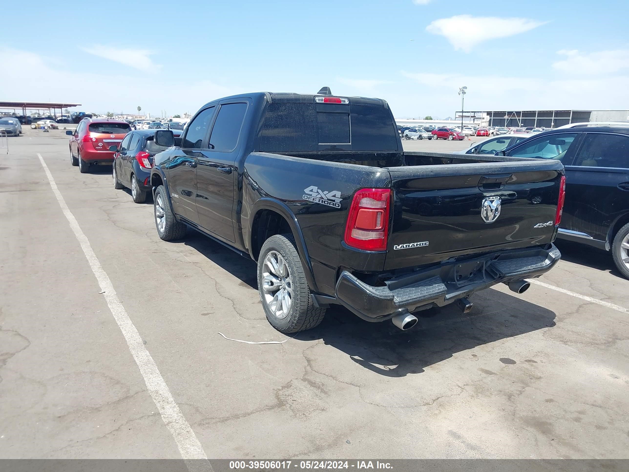 2020 Ram 1500 Laramie 4X4 5'7 Box vin: 1C6SRFJT7LN301809