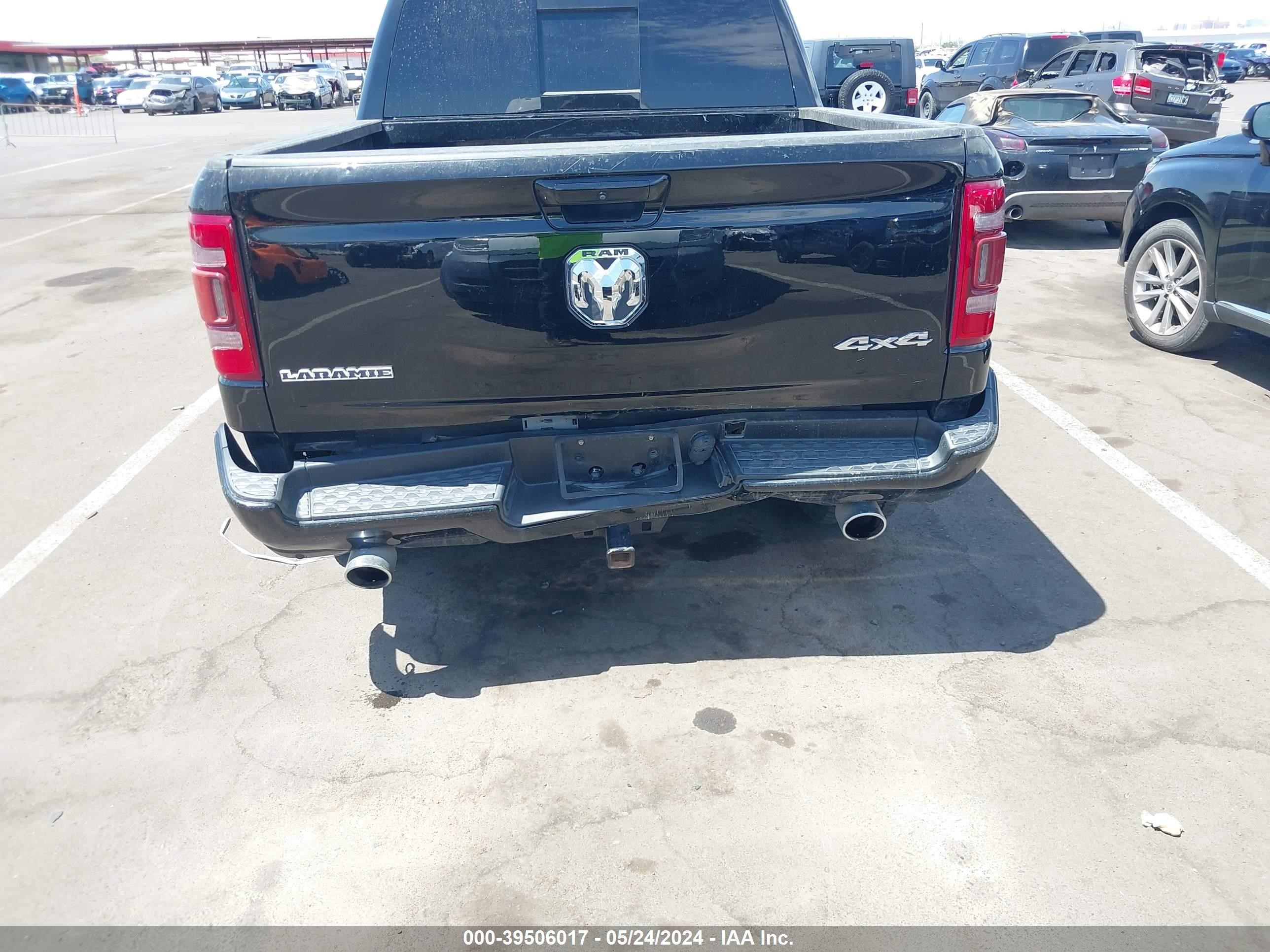 2020 Ram 1500 Laramie 4X4 5'7 Box vin: 1C6SRFJT7LN301809