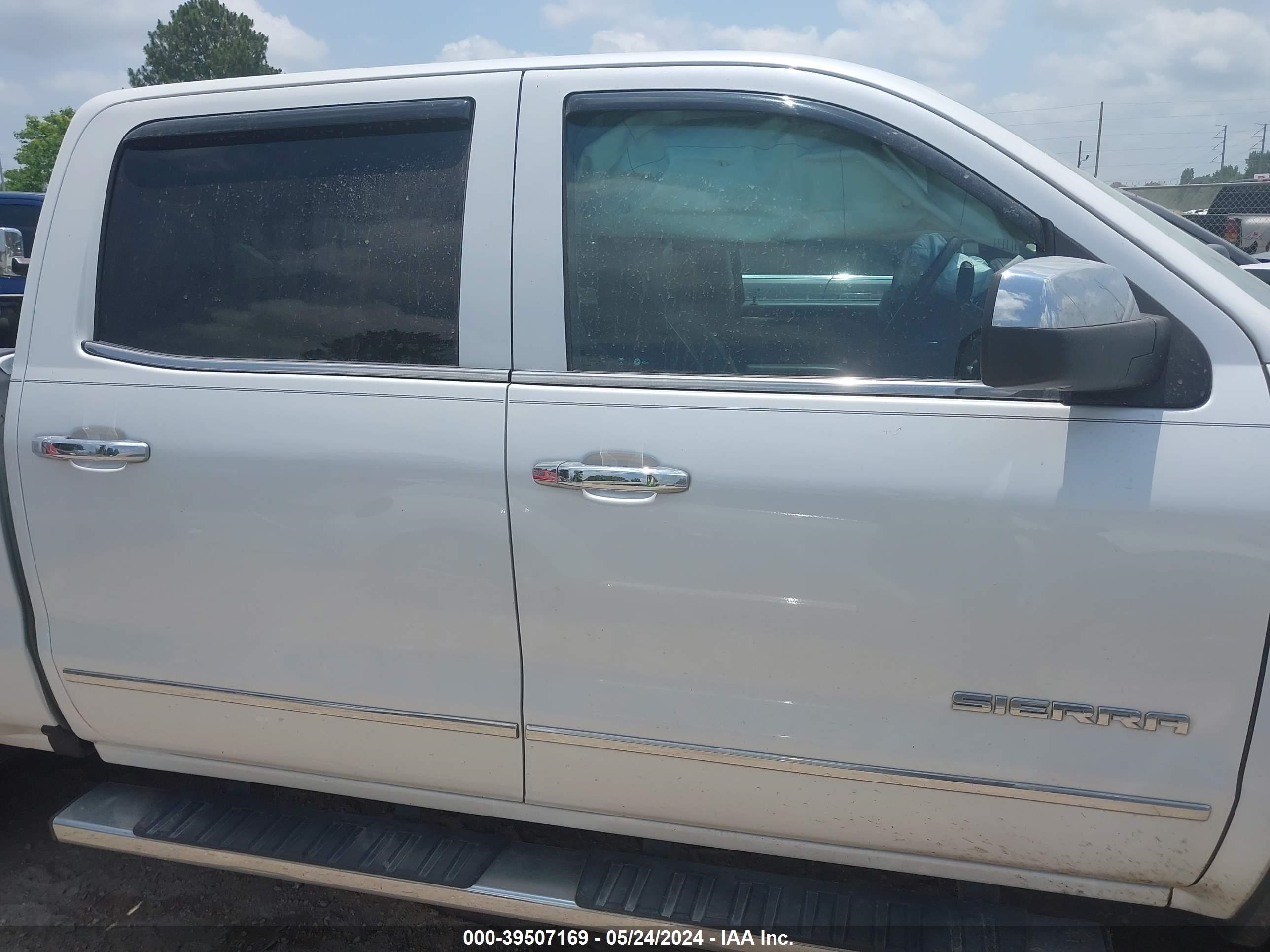 2017 GMC Sierra 1500 Slt vin: 3GTU2NEC7HG131963